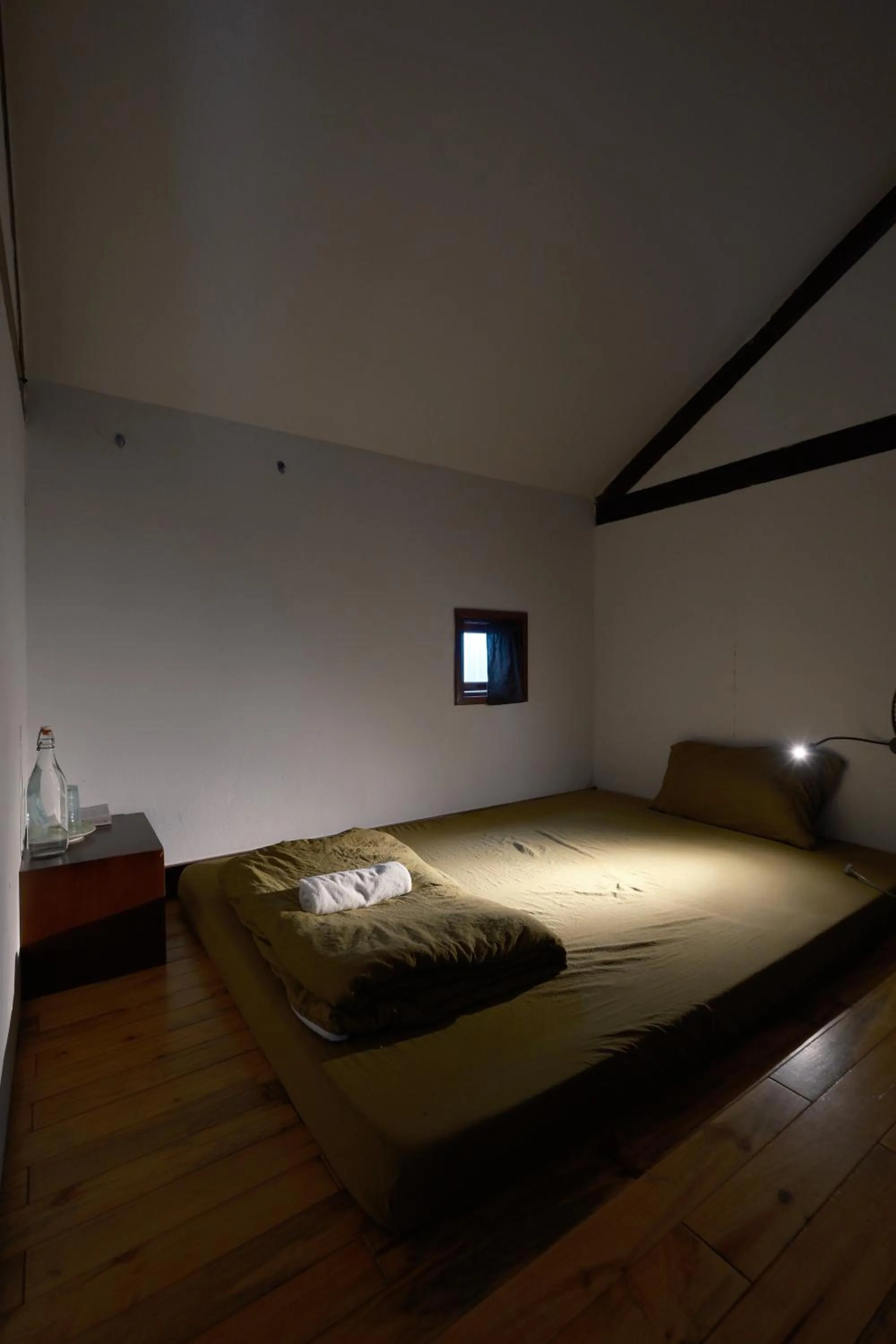 Bed in a-mâze house