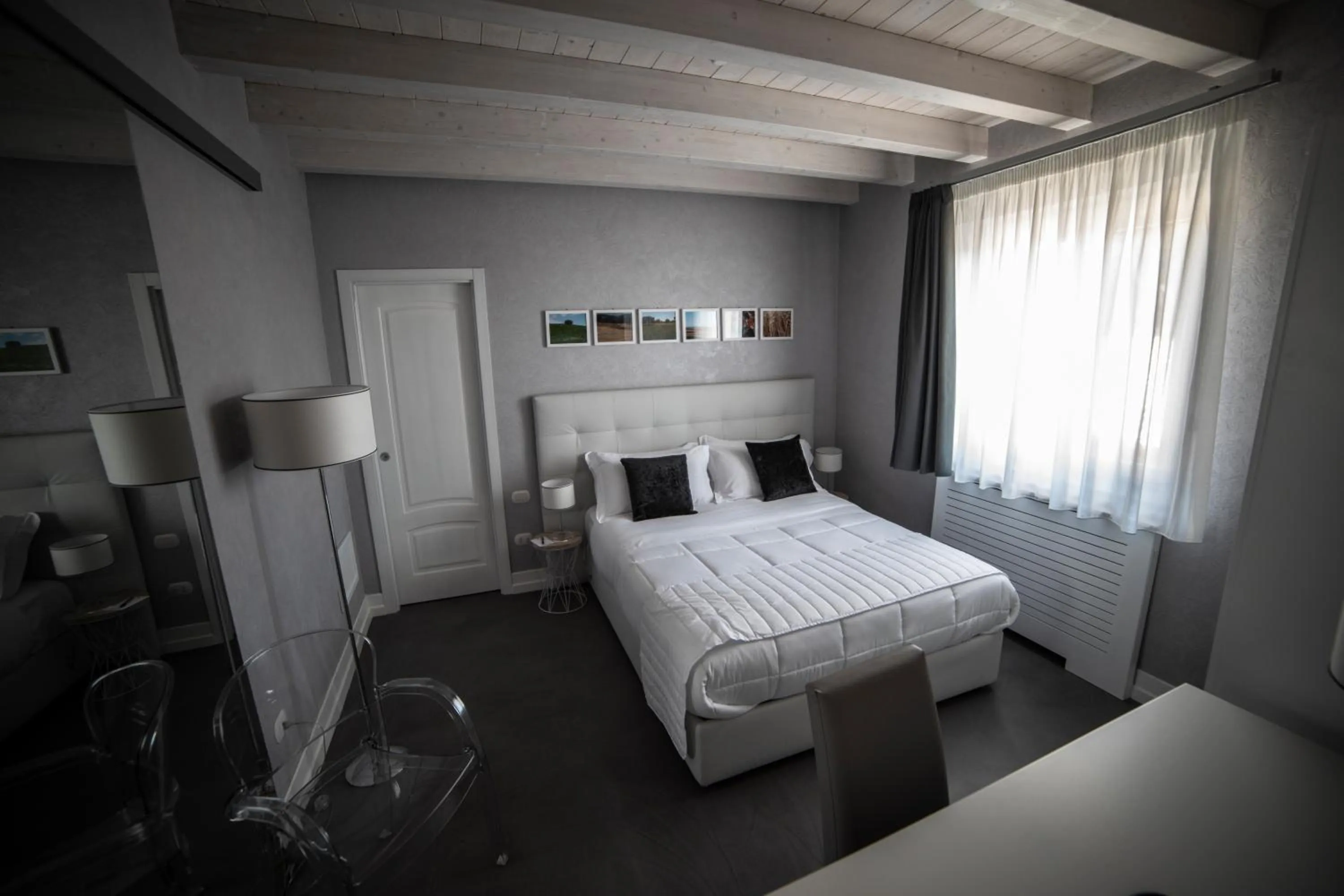 Bed in Hotel Villa Flora Relais