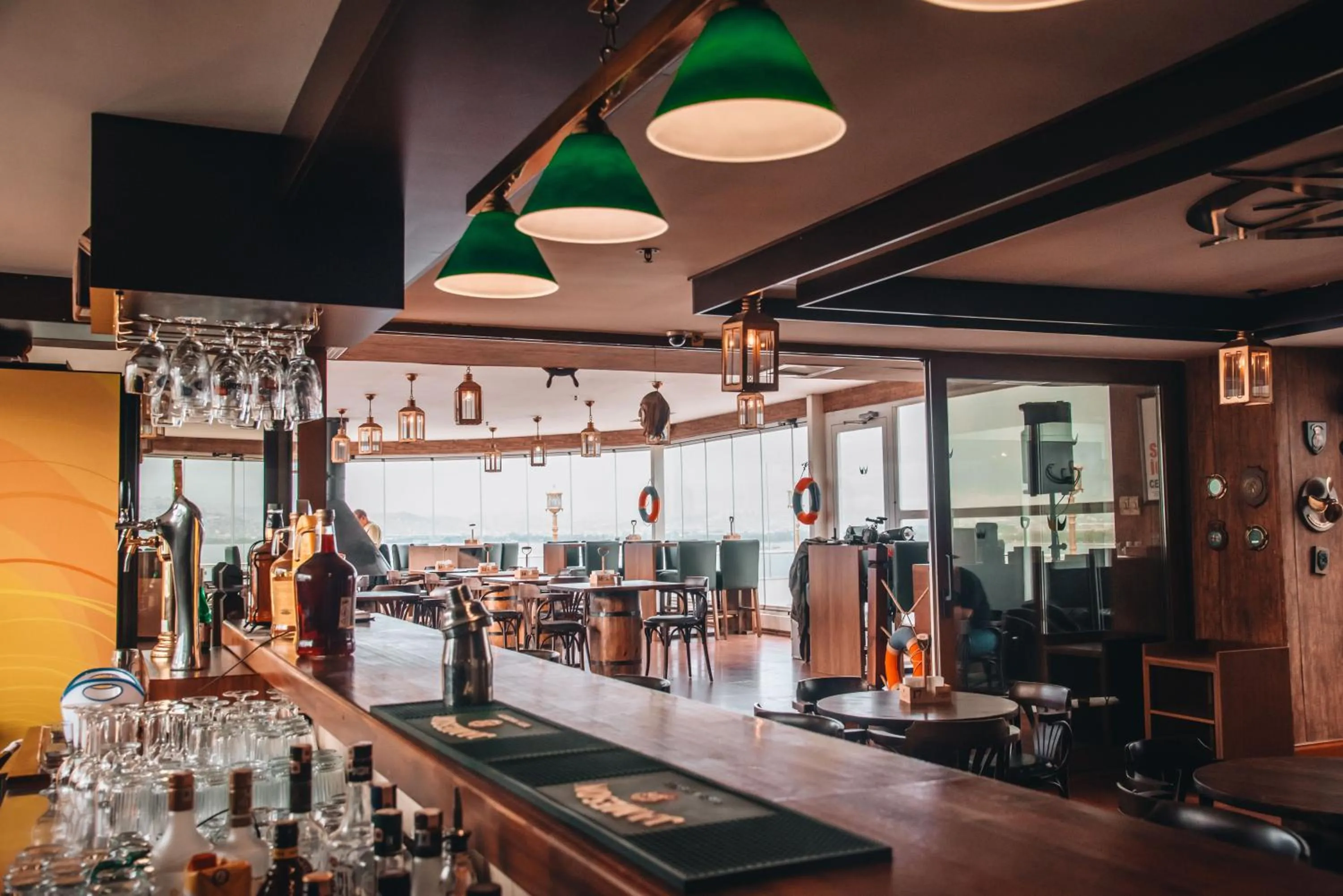 Restaurant/places to eat in Wellborn Luxury Hotel