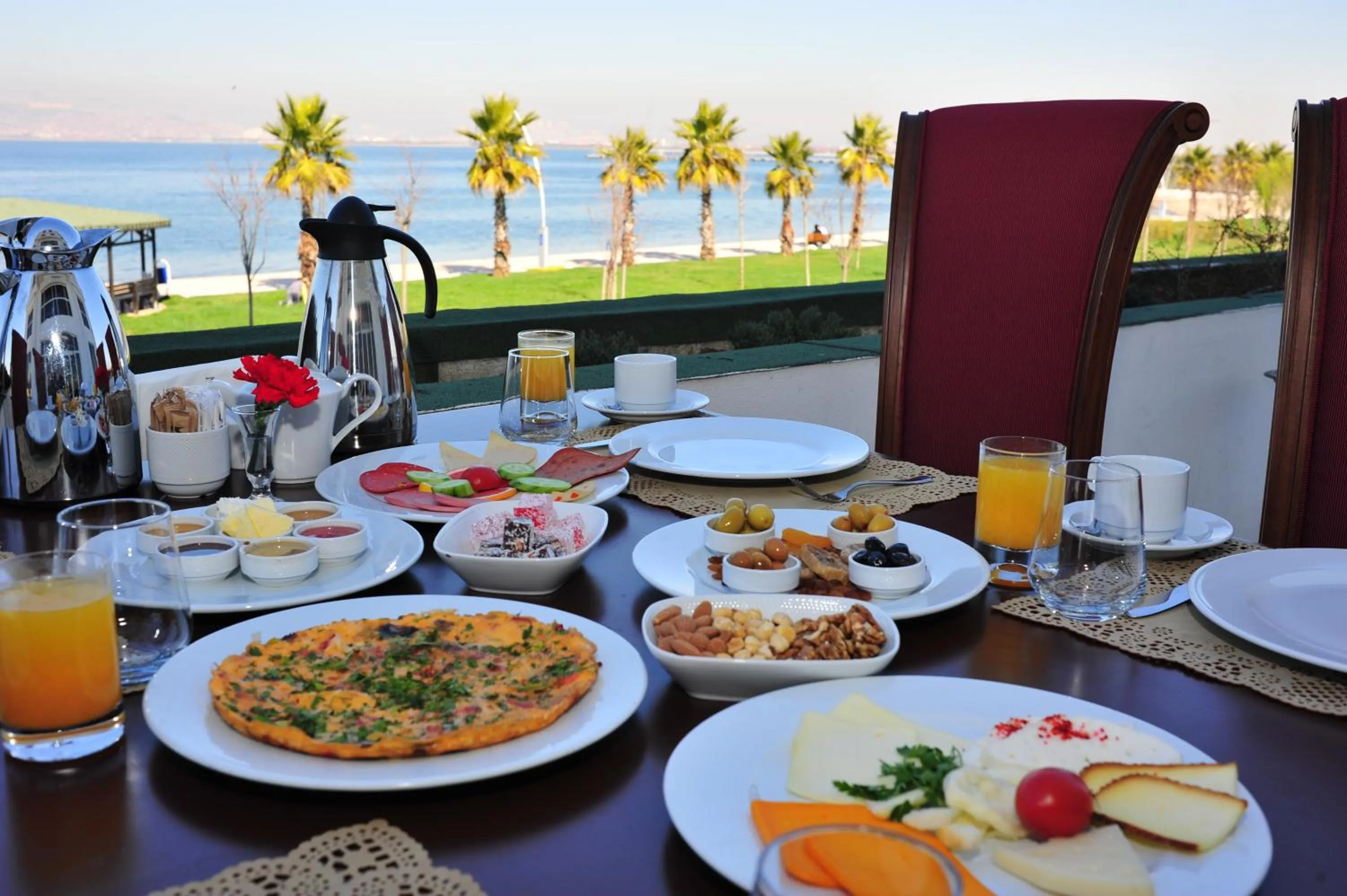 Breakfast in Wellborn Luxury Hotel