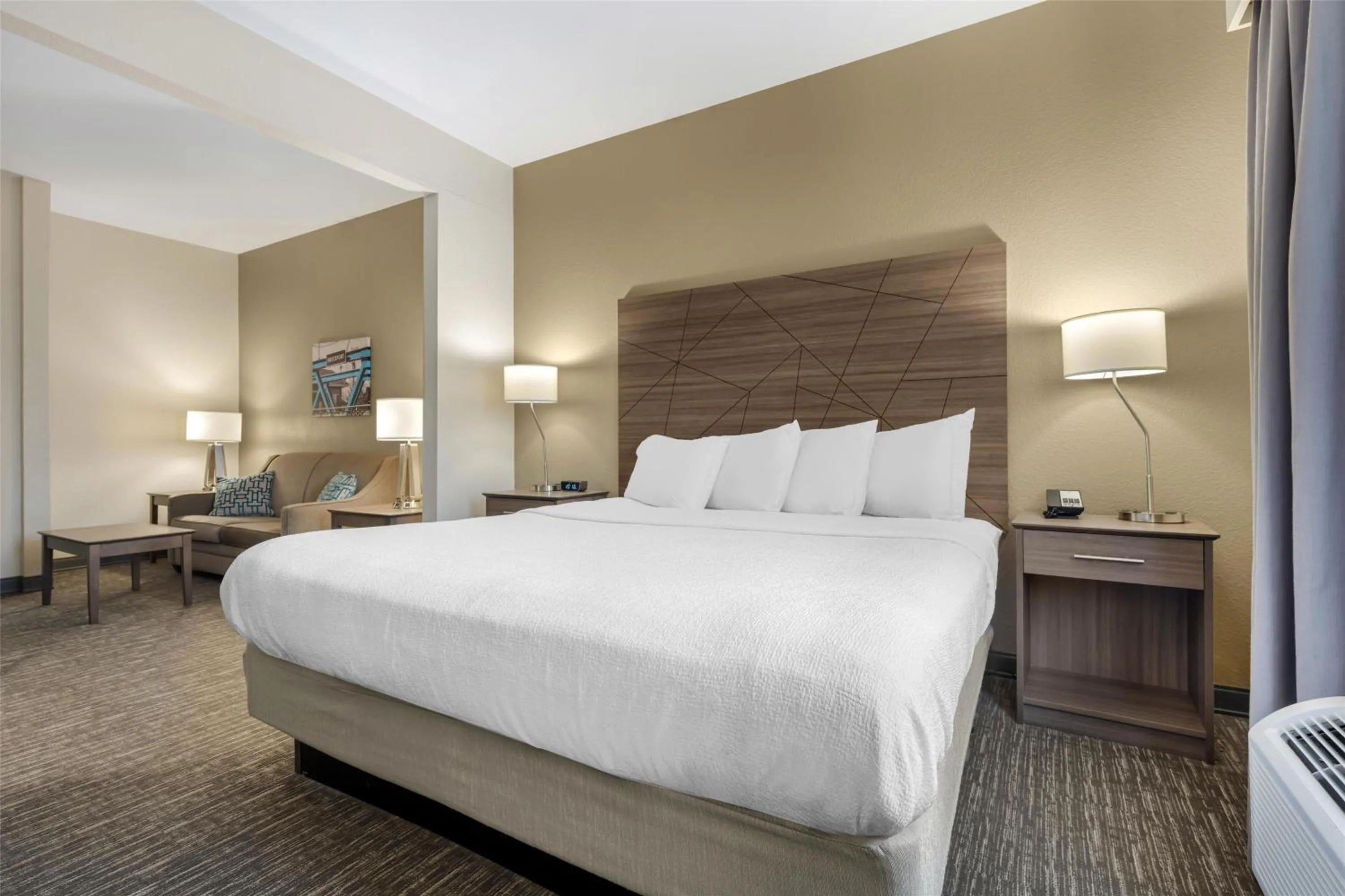 Bedroom, Bed in Best Western Brockport Inn & Suites