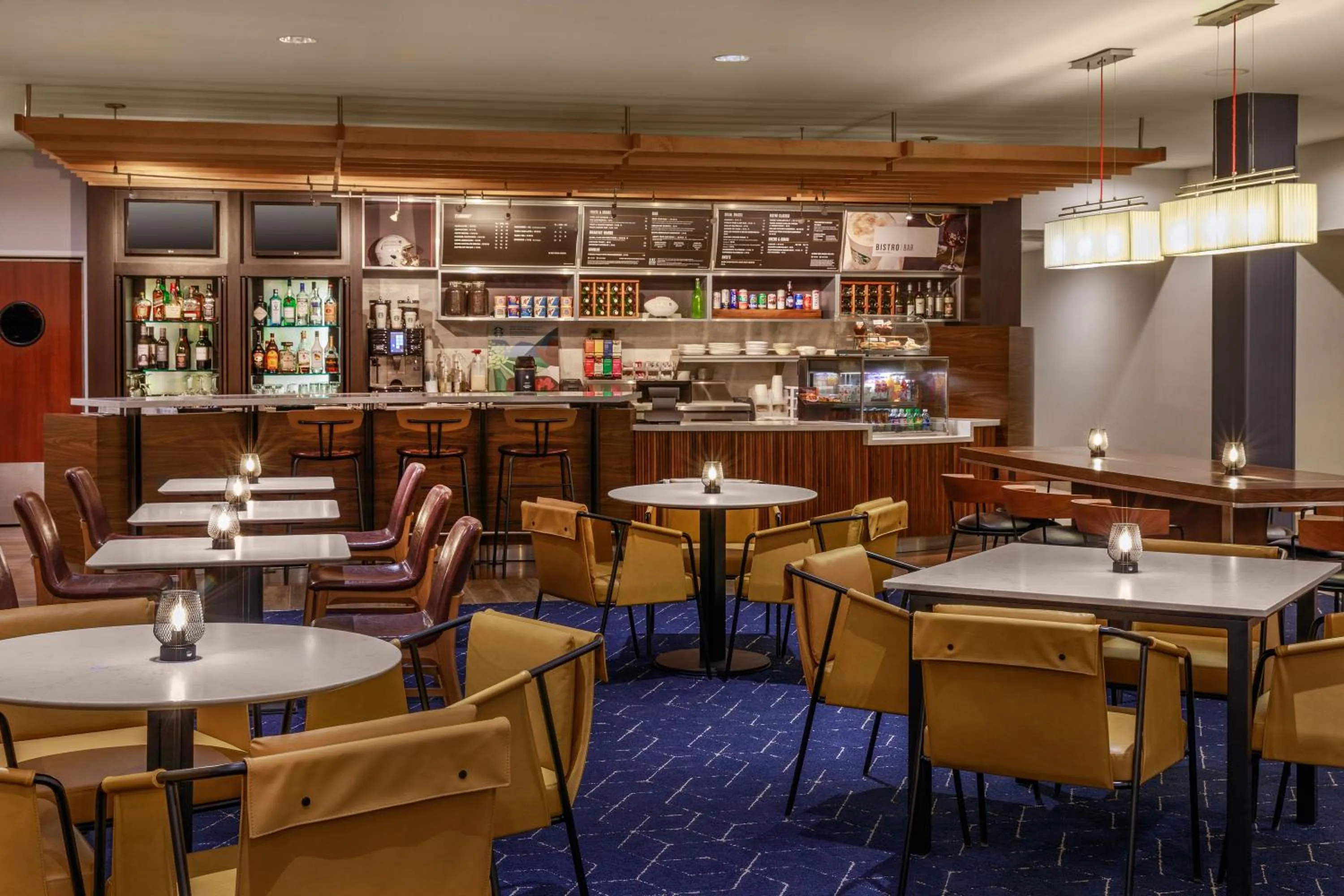 Restaurant/places to eat in Courtyard by Marriott Oneonta