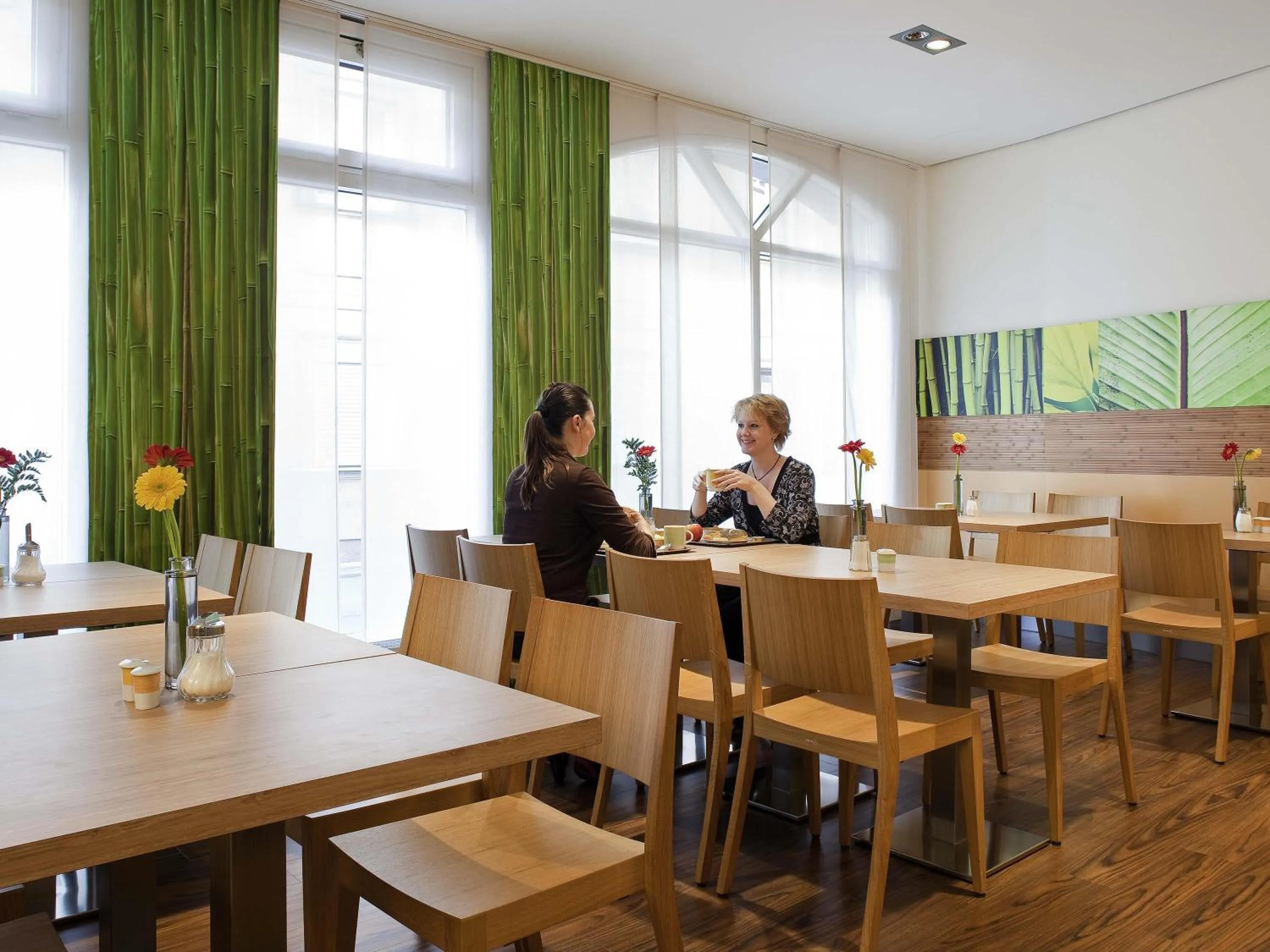 Lounge or bar in ibis Bamberg Altstadt