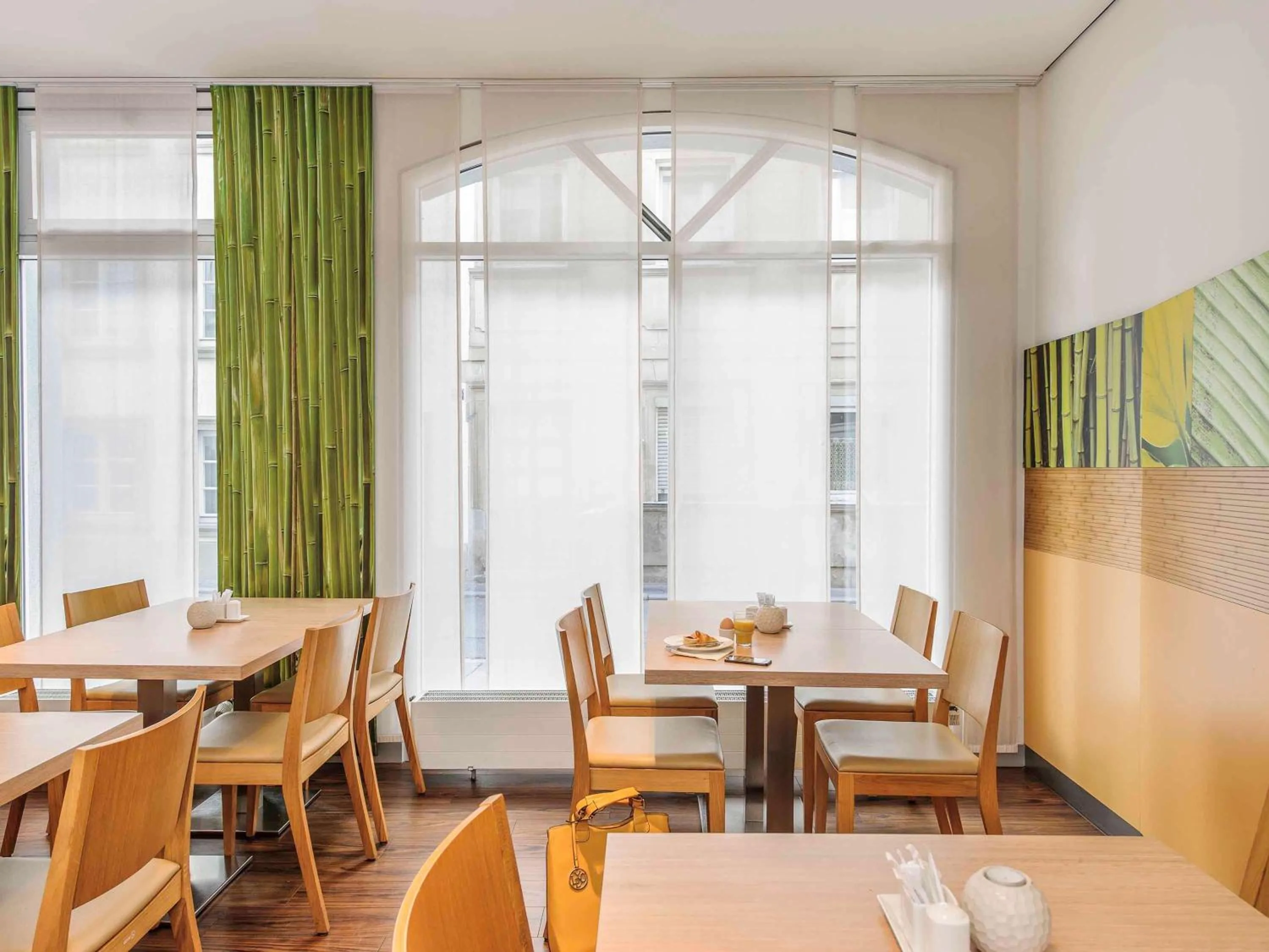 Lounge or bar in ibis Bamberg Altstadt