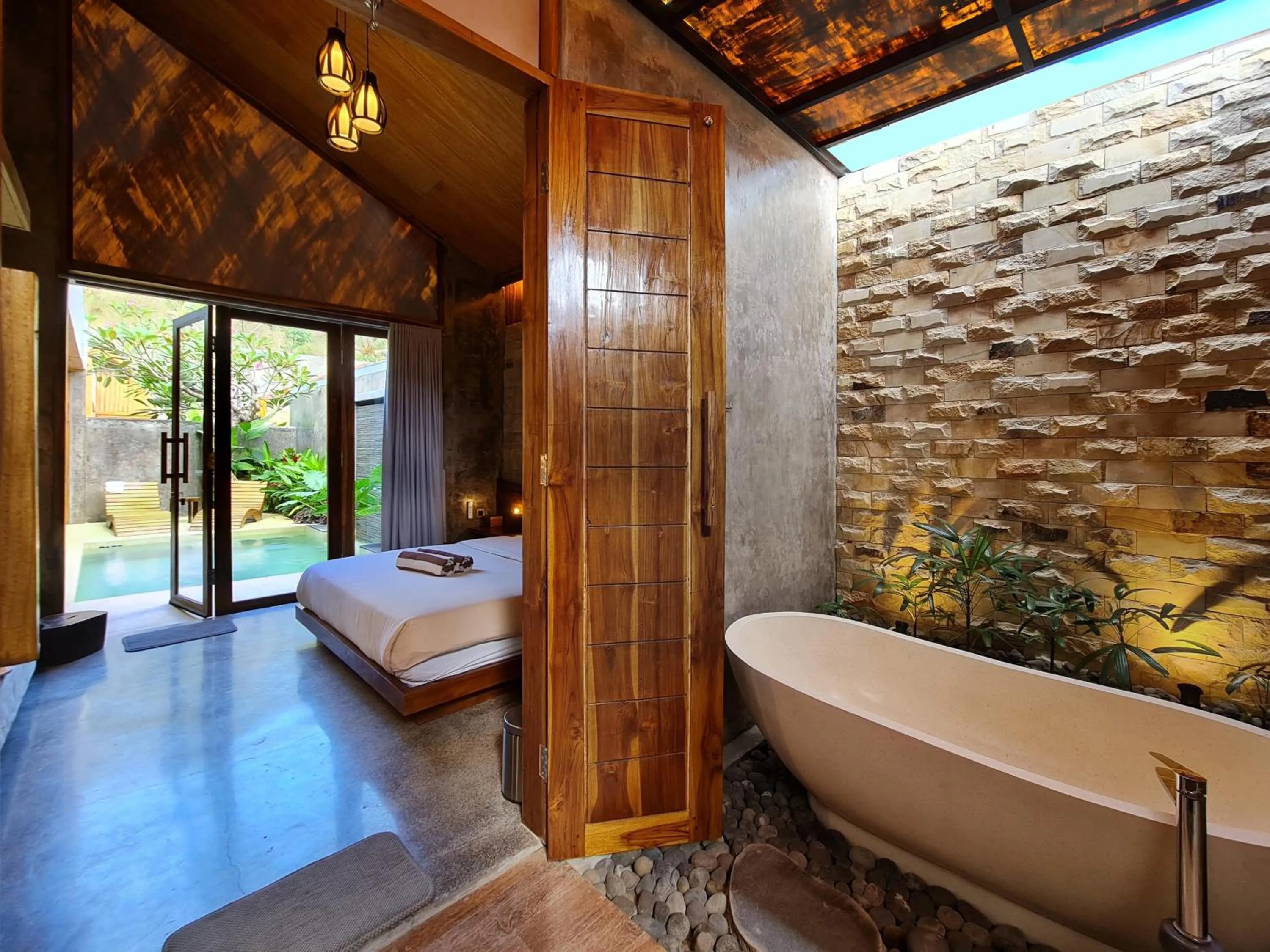 Bathroom, Bed in Batatu Resort - Adults Only