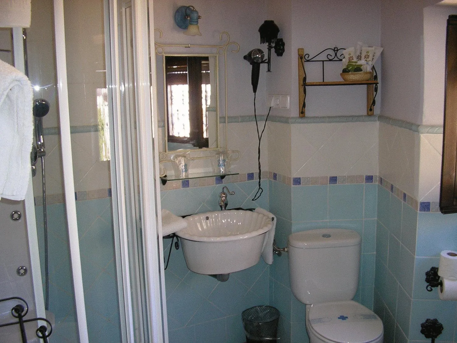 Bathroom in Hotel Palacio Guzmanes