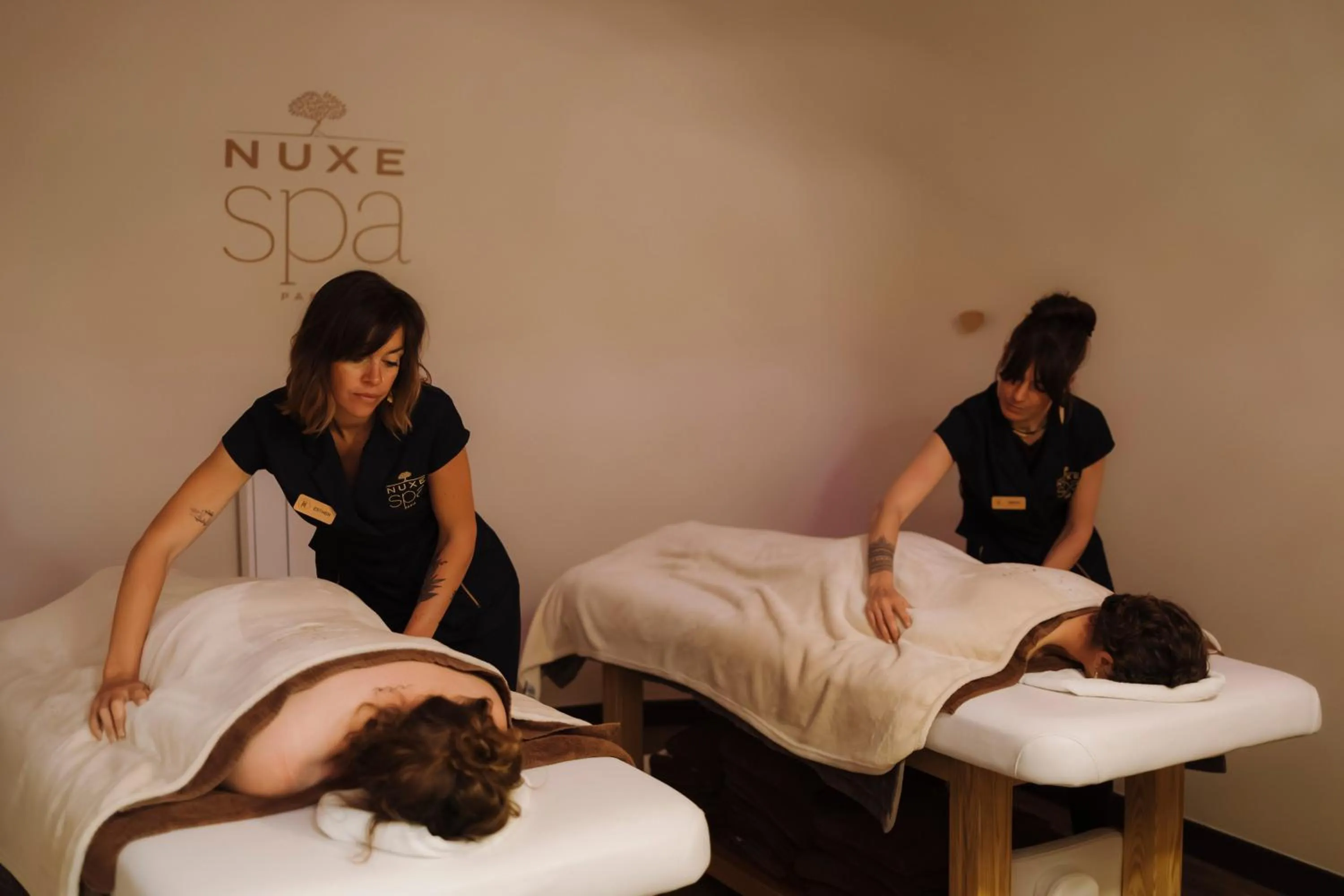 People in Hotel la Robeyere; BW Signature Collection