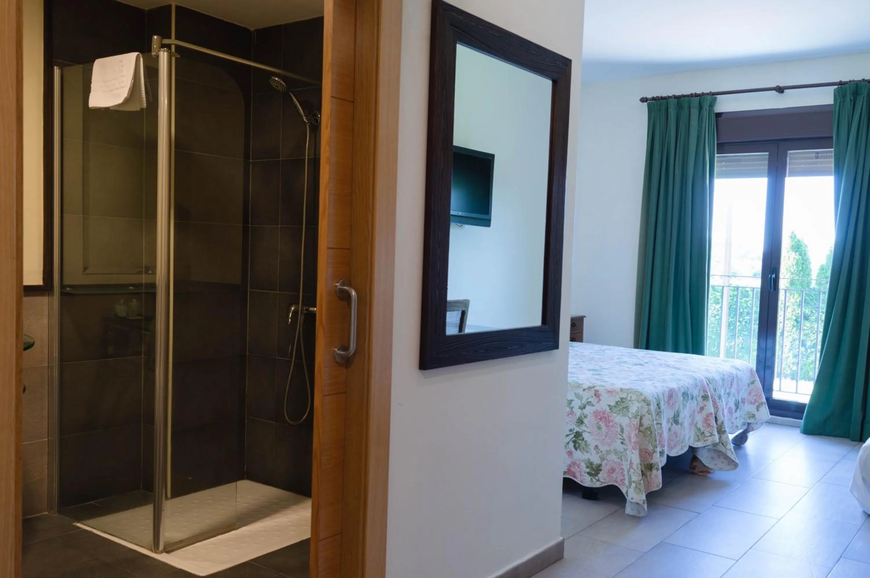 Area and facilities, Bed in Hotel El Rondón