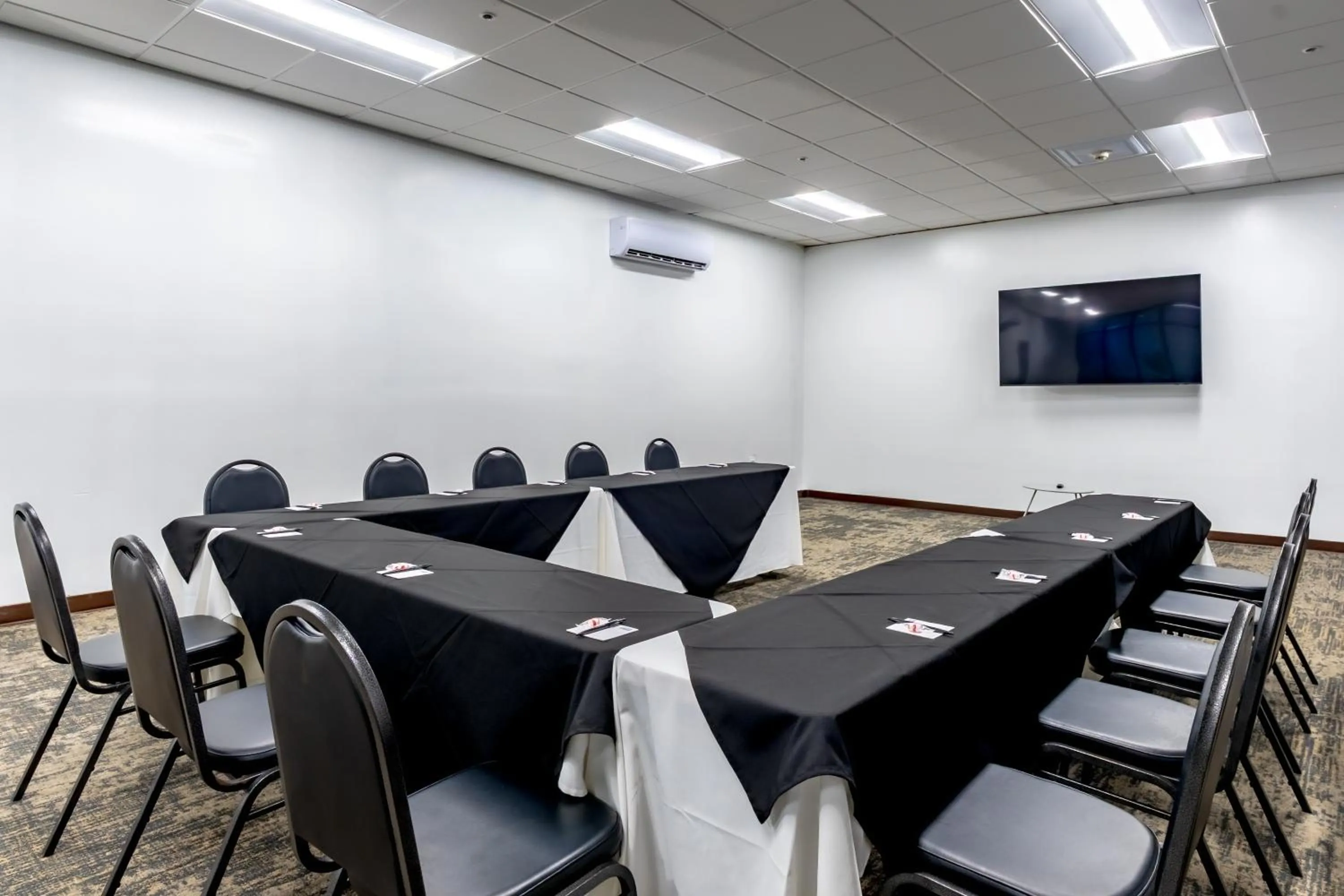 Meeting/conference room in Holiday Inn Resort South Padre Island-Beach Front by IHG