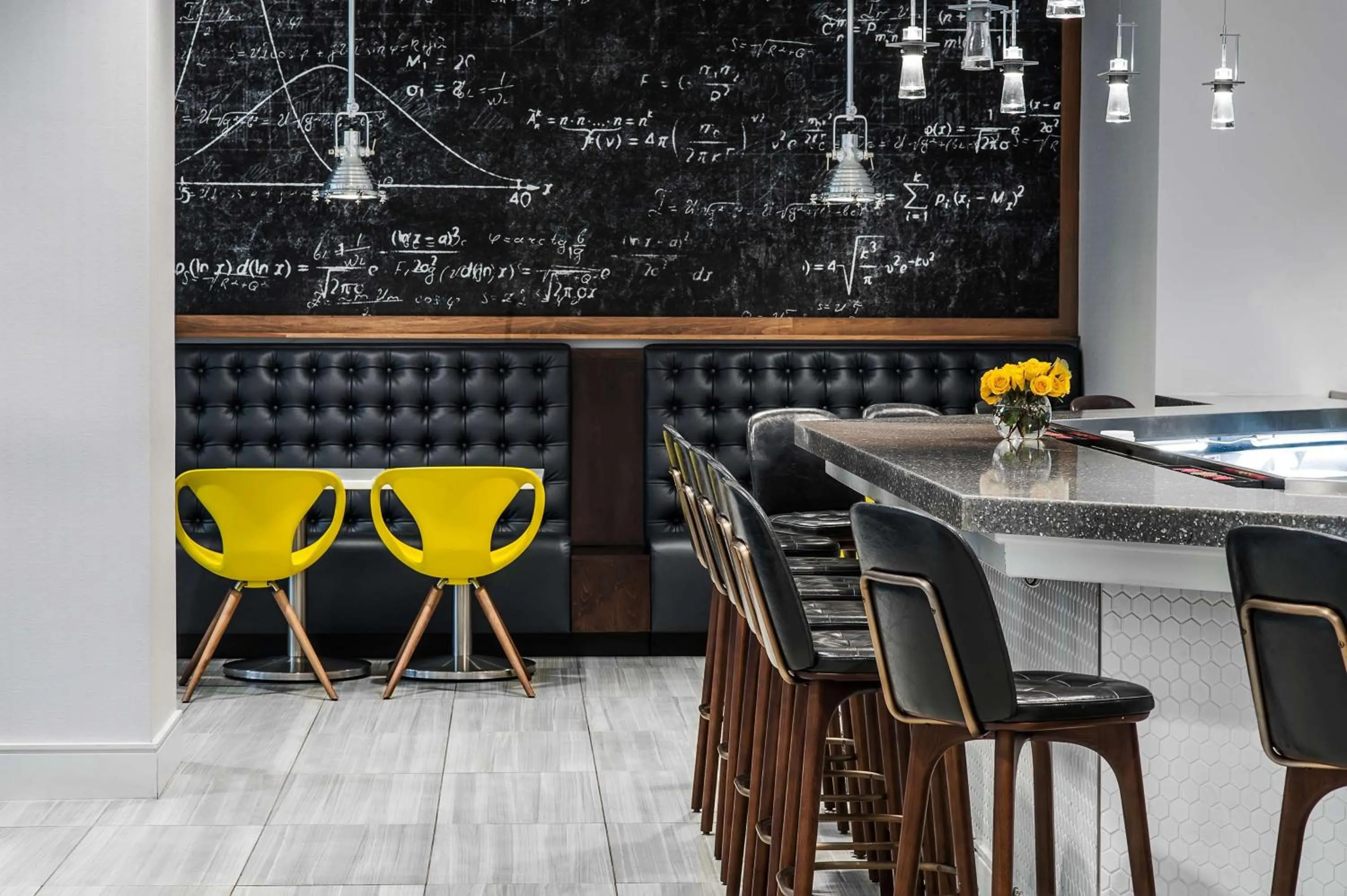 Restaurant/places to eat in Embassy Suites by Hilton Raleigh Crabtree