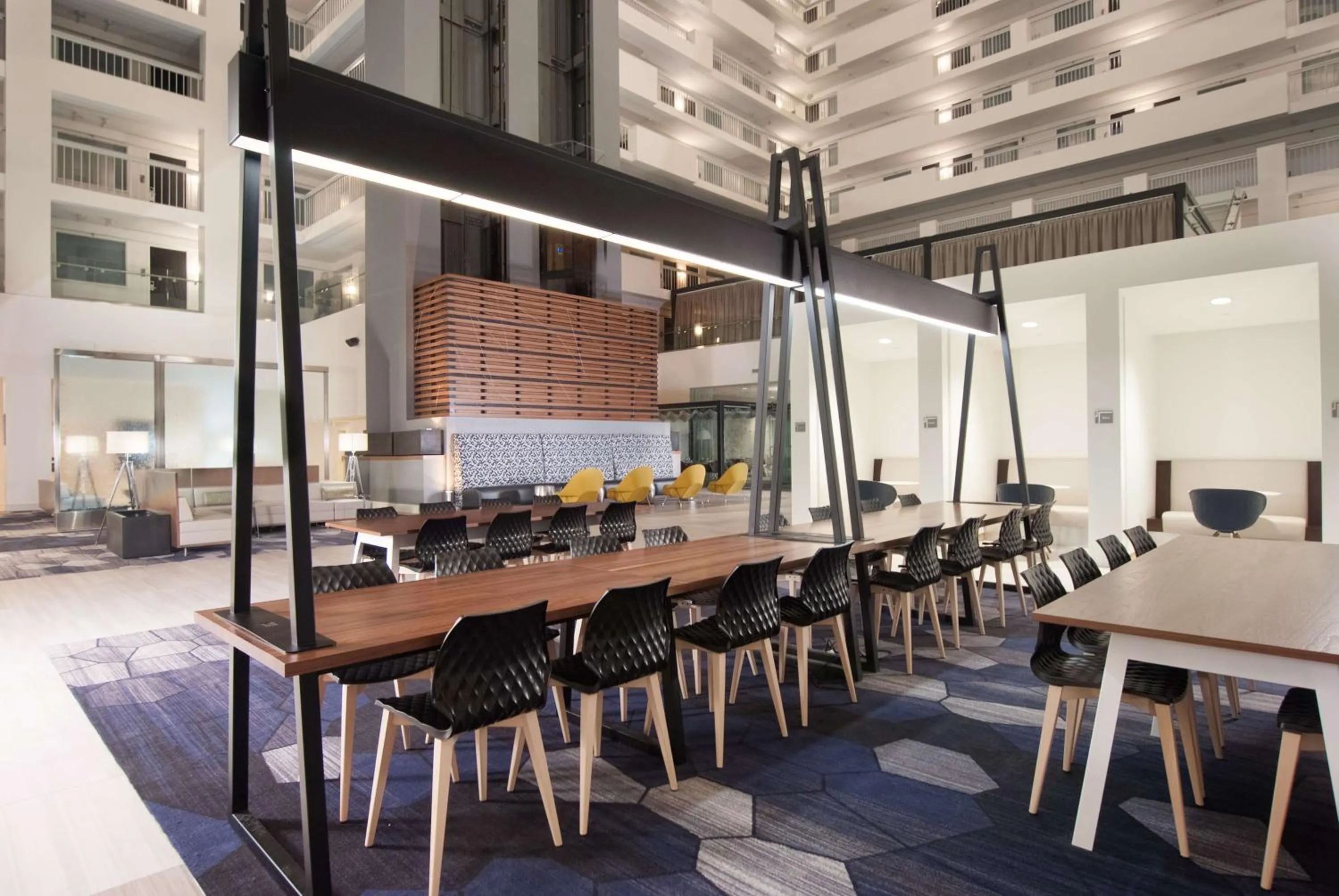 Lobby or reception in Embassy Suites by Hilton Raleigh Crabtree