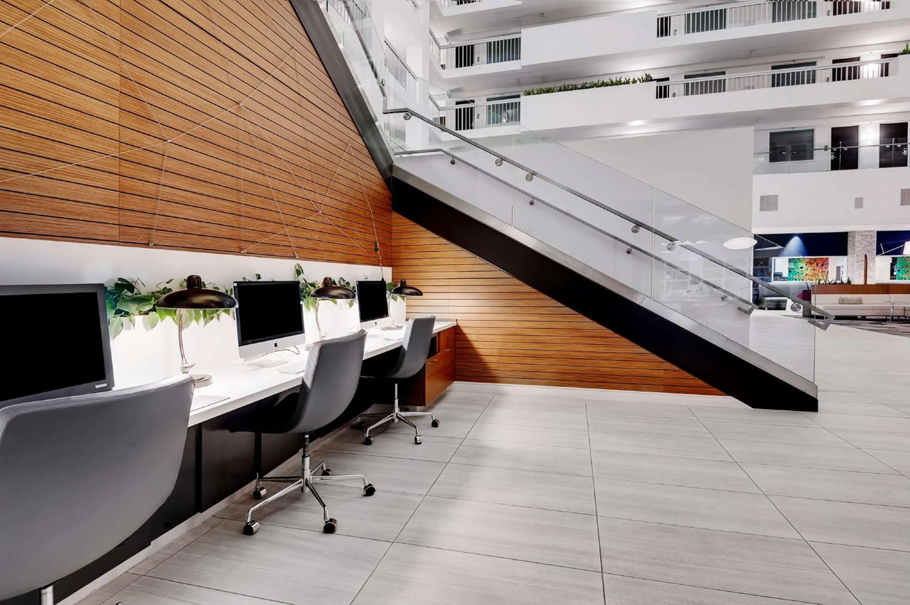 Business facilities in Embassy Suites by Hilton Raleigh Crabtree