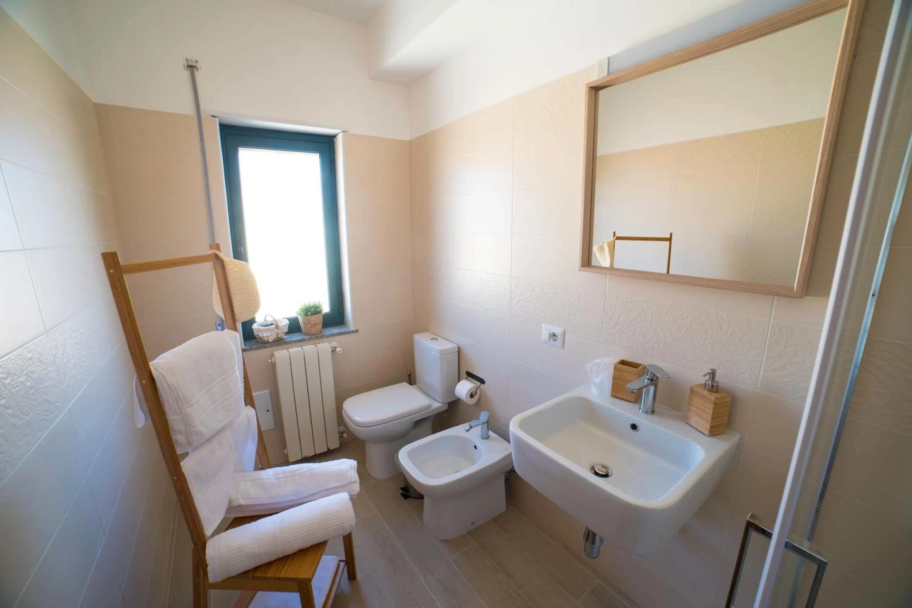 Shower in B&B MaLò Family Friendly