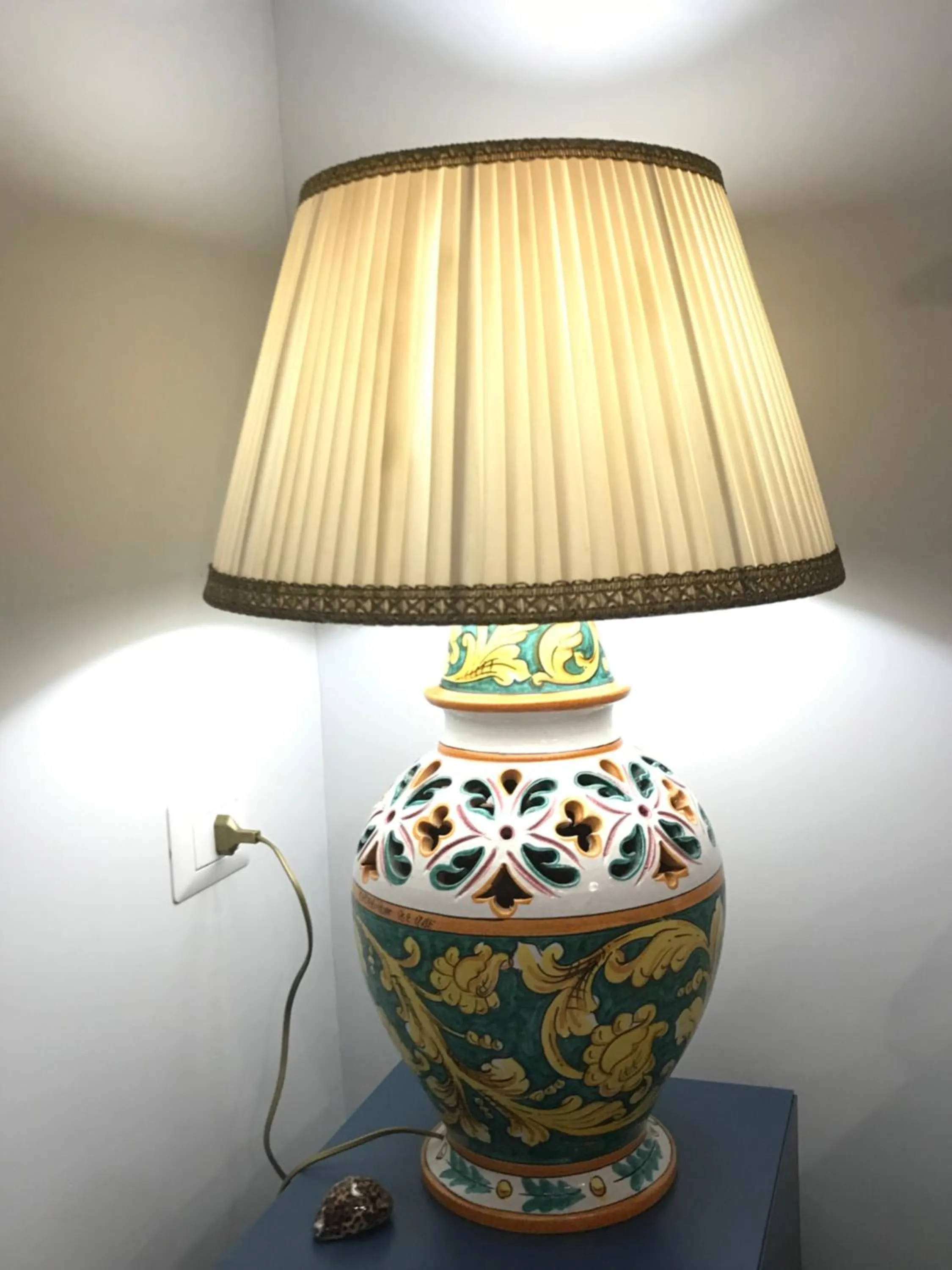 Communal lounge/ TV room in B&B MaLò Family Friendly