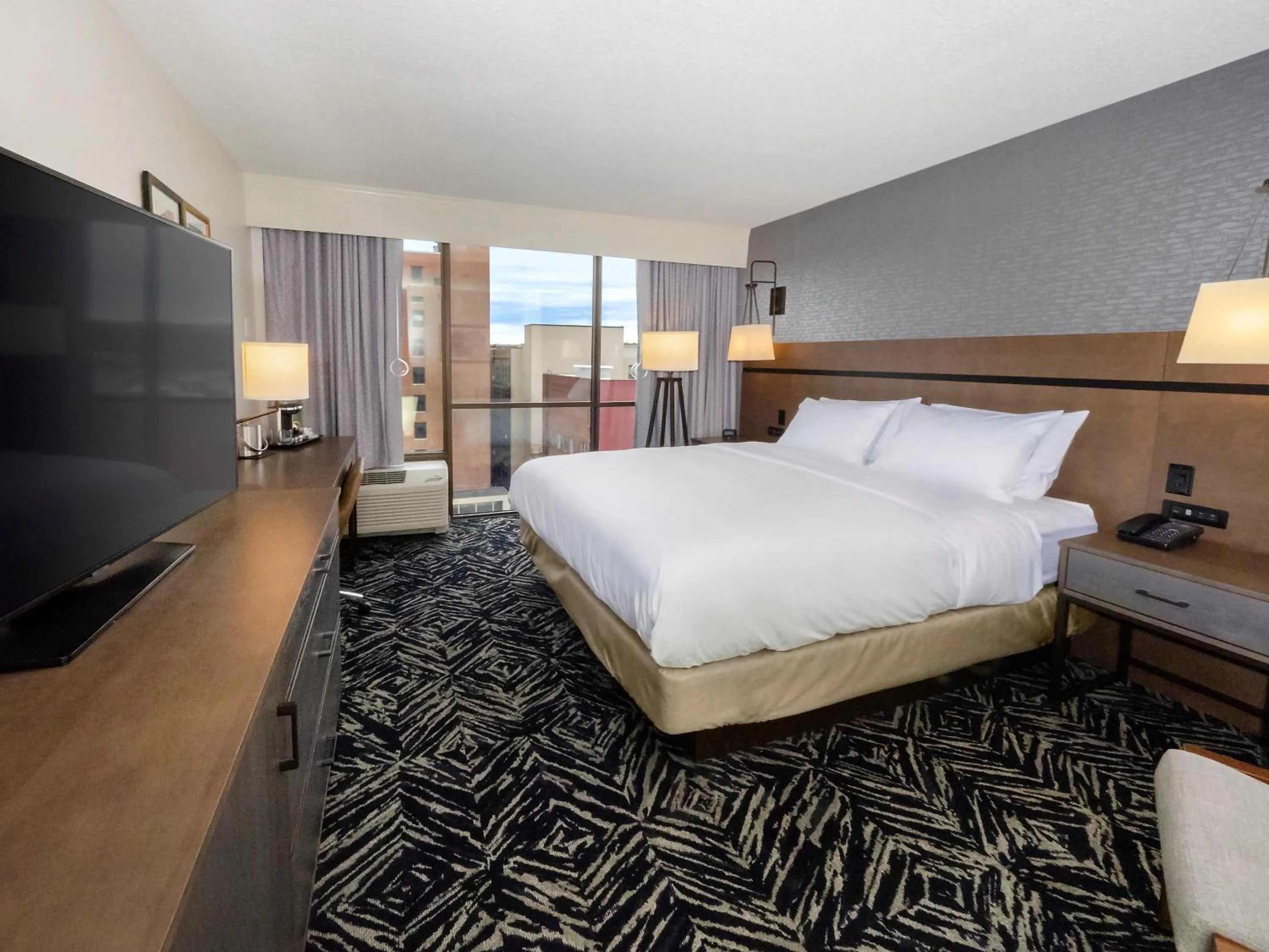 Bed in Doubletree By Hilton Jamestown, Ny