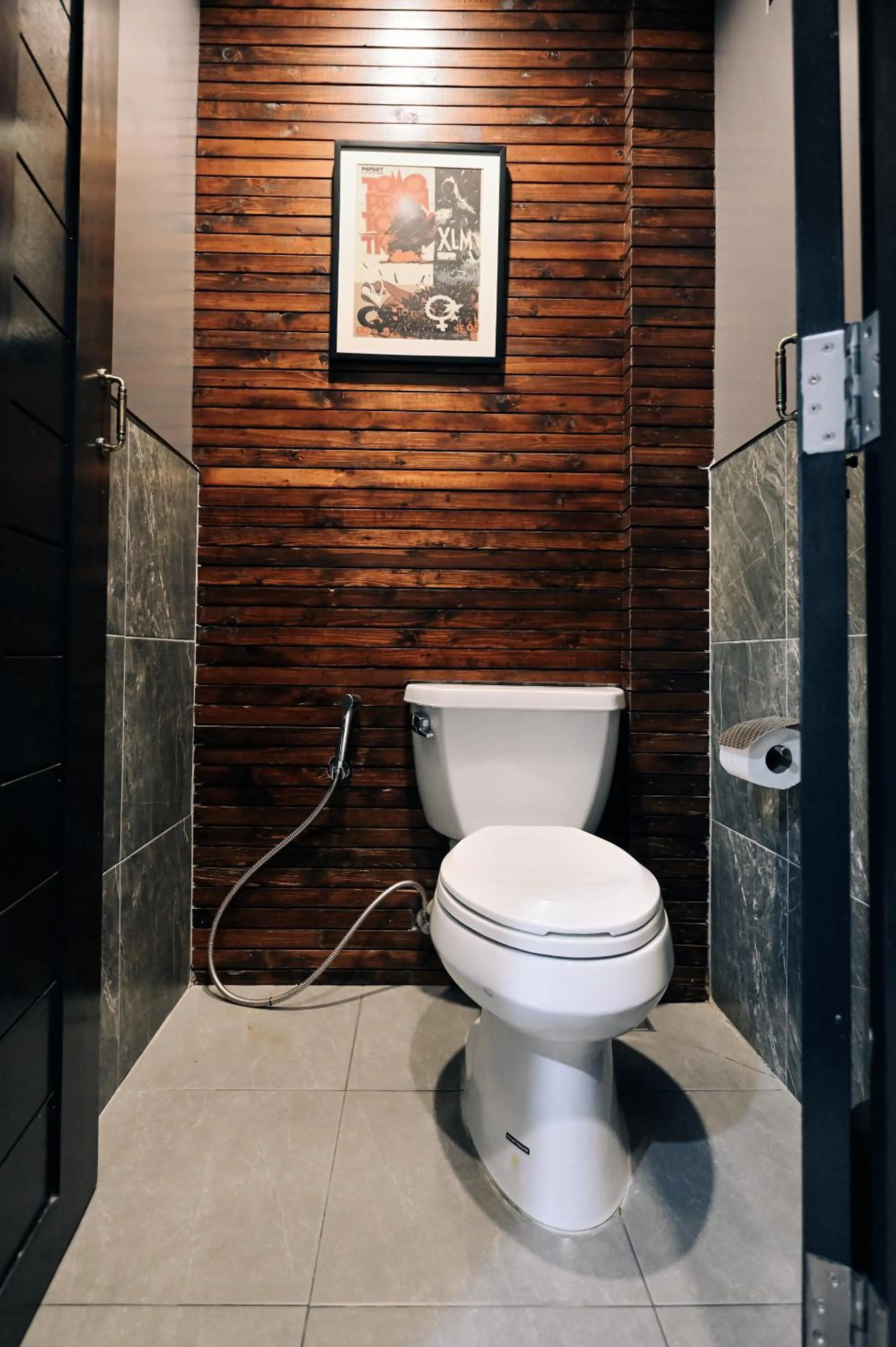 Toilet in Castle Black Bangkok