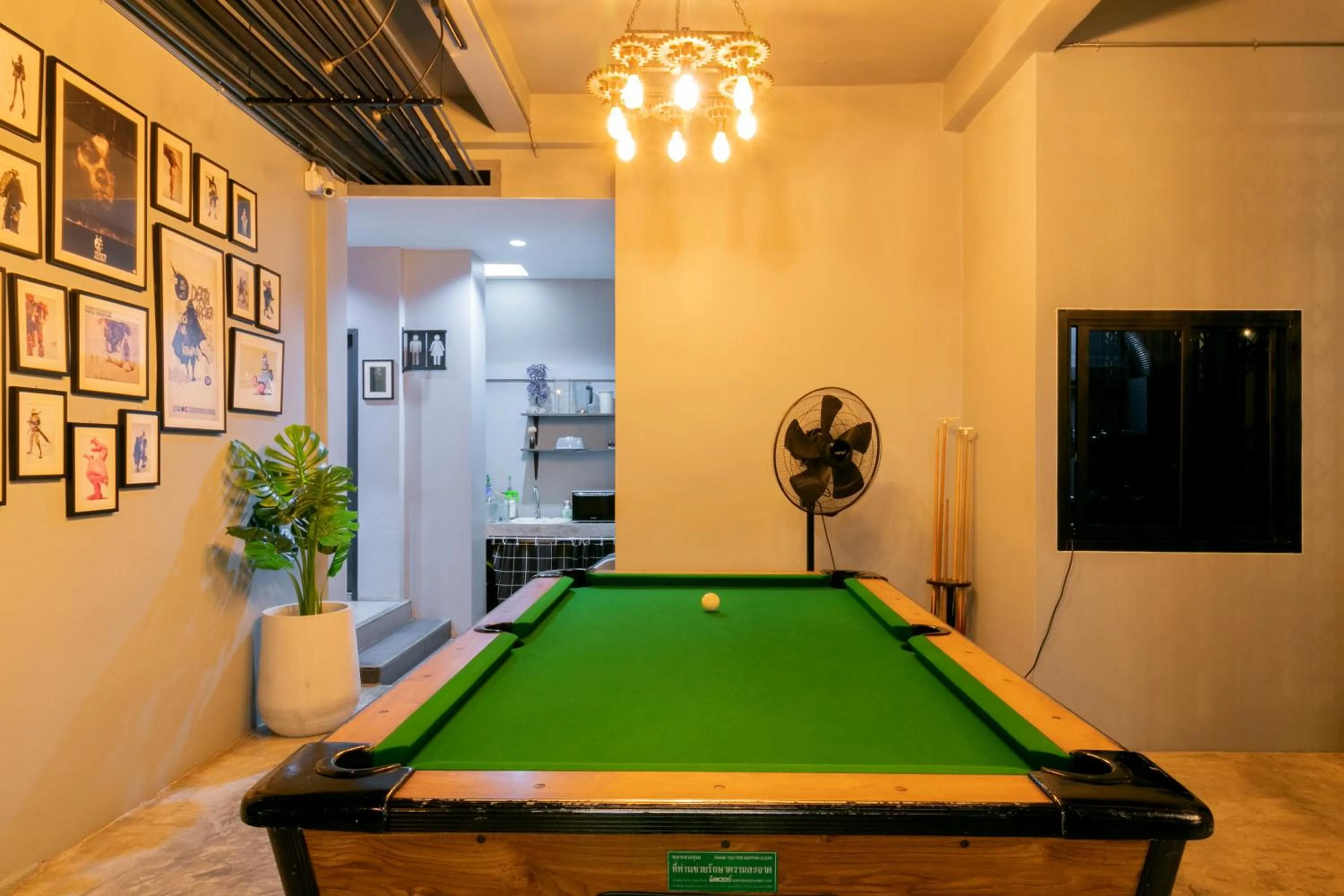 Billiard in Castle Black Bangkok