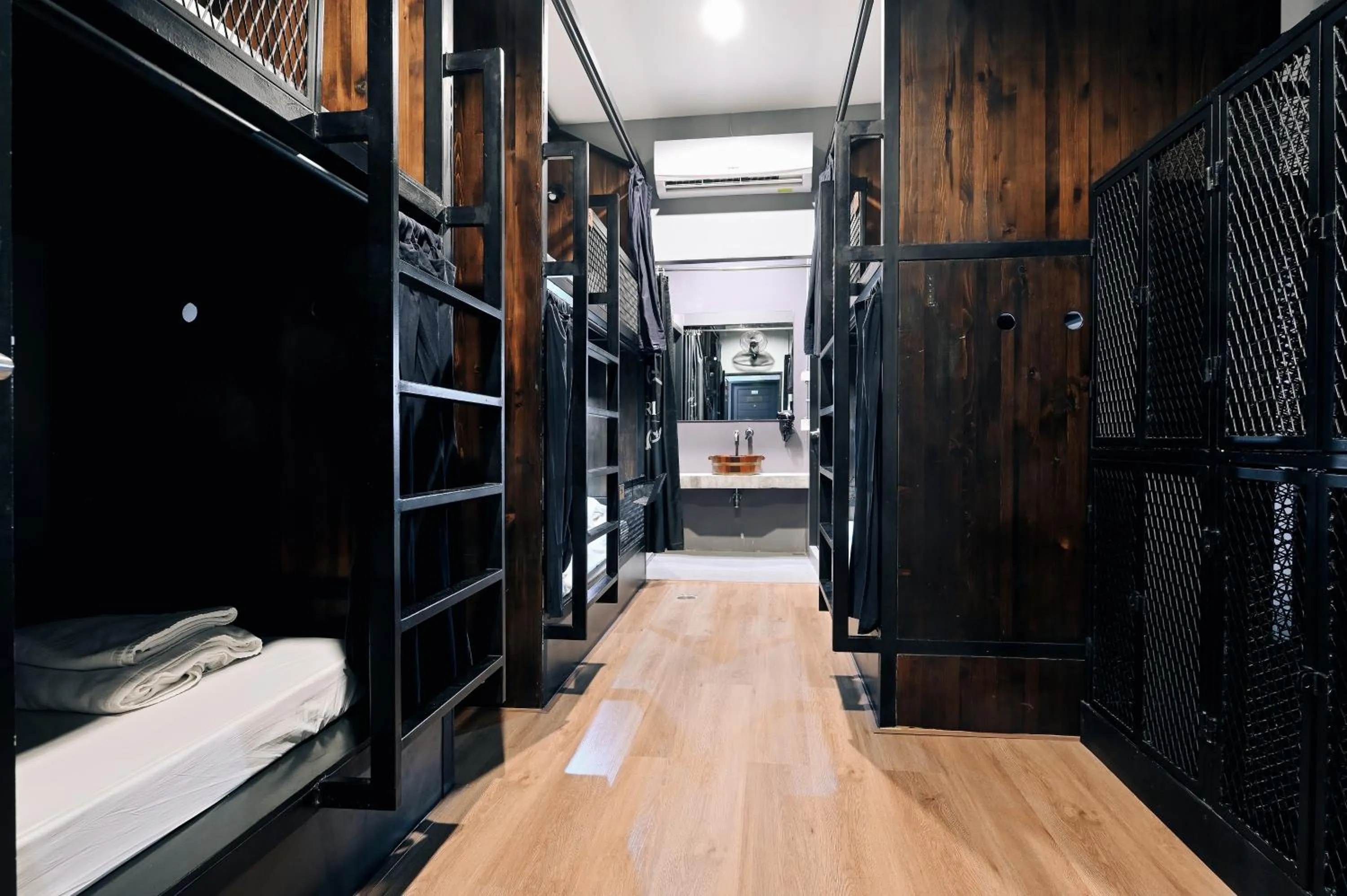 Photo of the whole room in Castle Black Bangkok