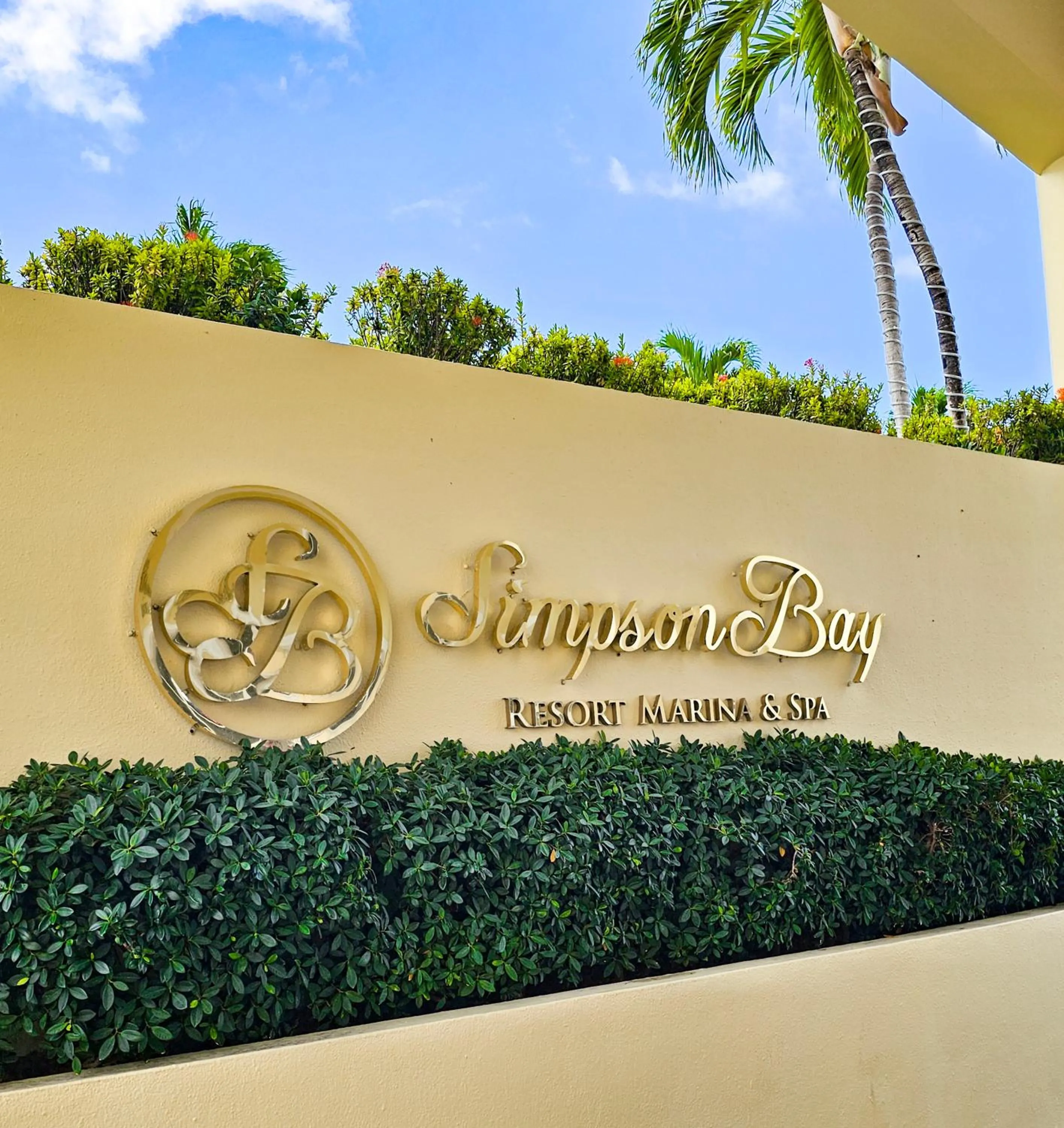 Facade/entrance in Simpson Bay Resort Marina & Spa