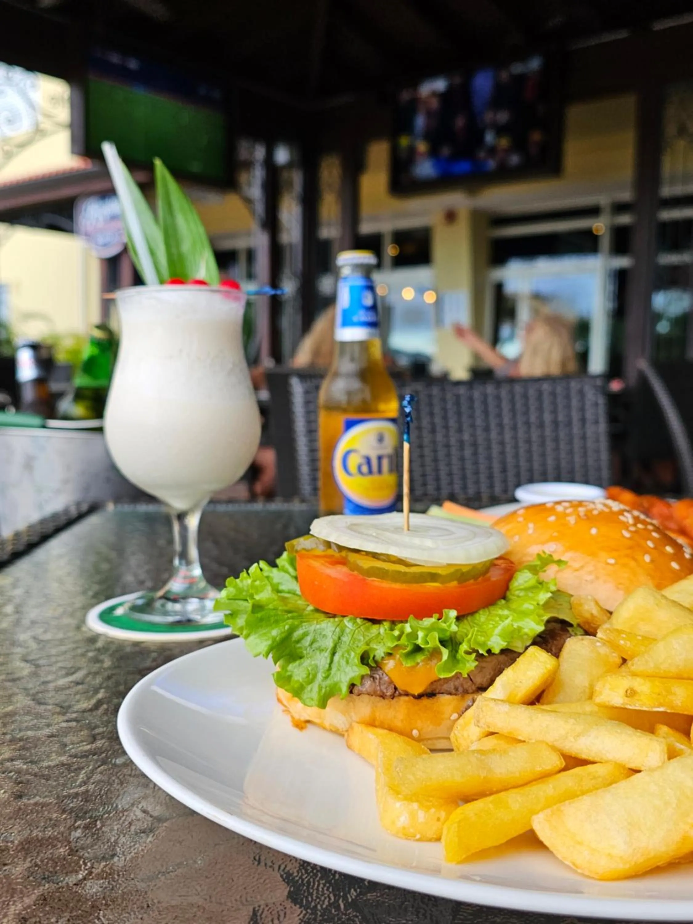 Restaurant/places to eat in Simpson Bay Resort Marina & Spa