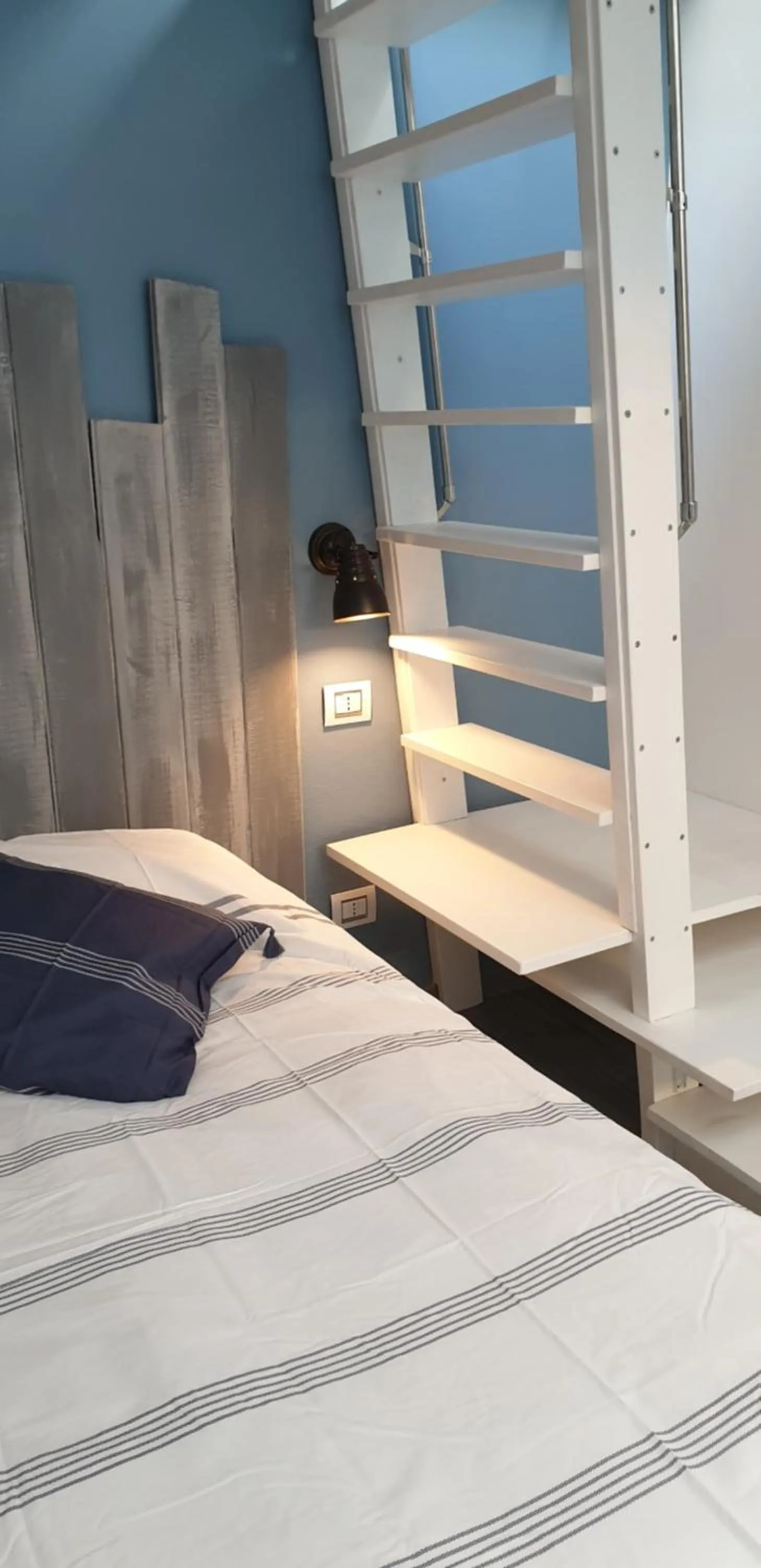 Bed in 150 LatoMare
