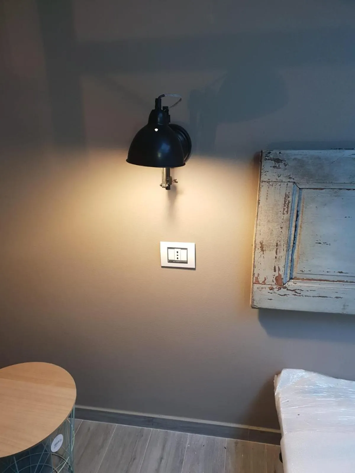 Decorative detail, Bed in 150 LatoMare