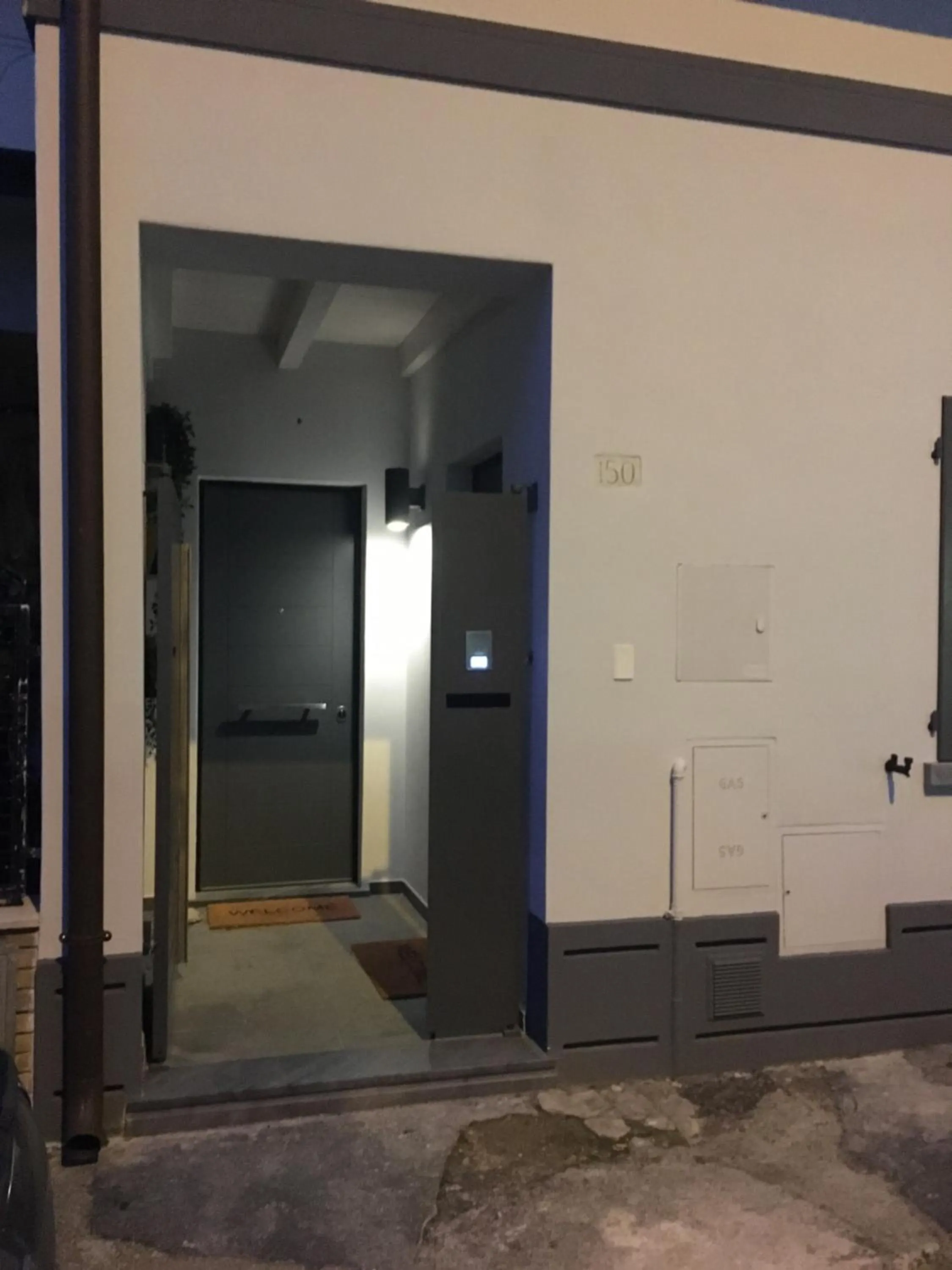 Facade/entrance in 150 LatoMare