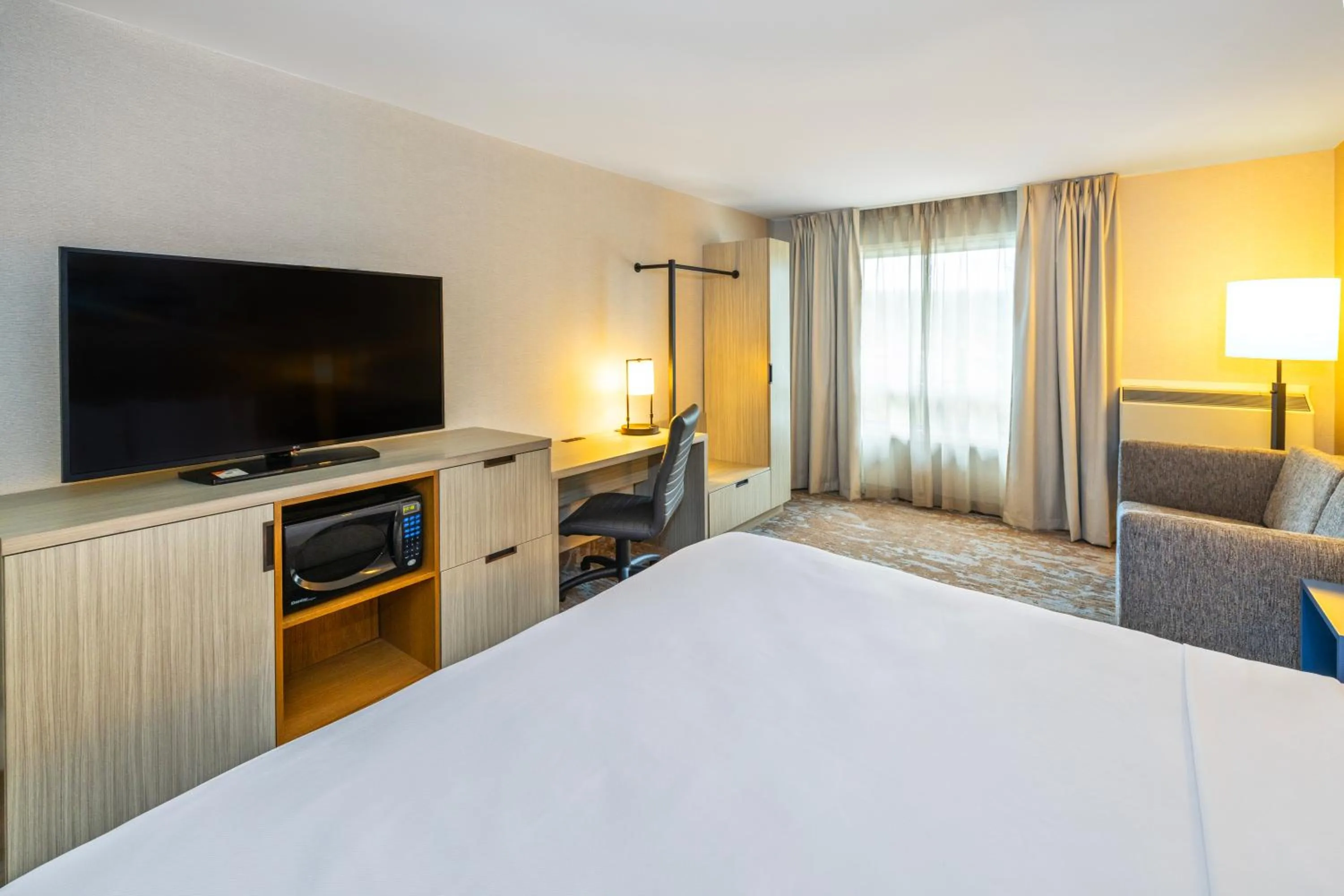 Photo of the whole room, Bed in Comfort Inn