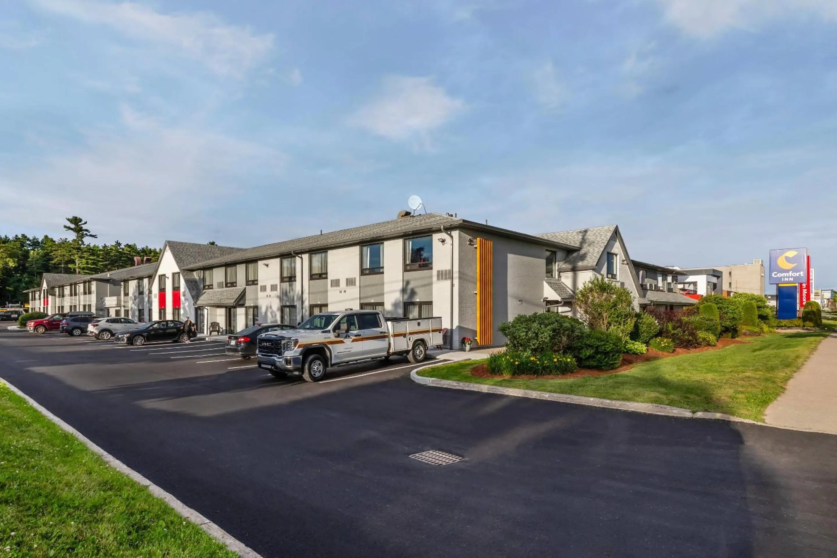 Property building in Comfort Inn