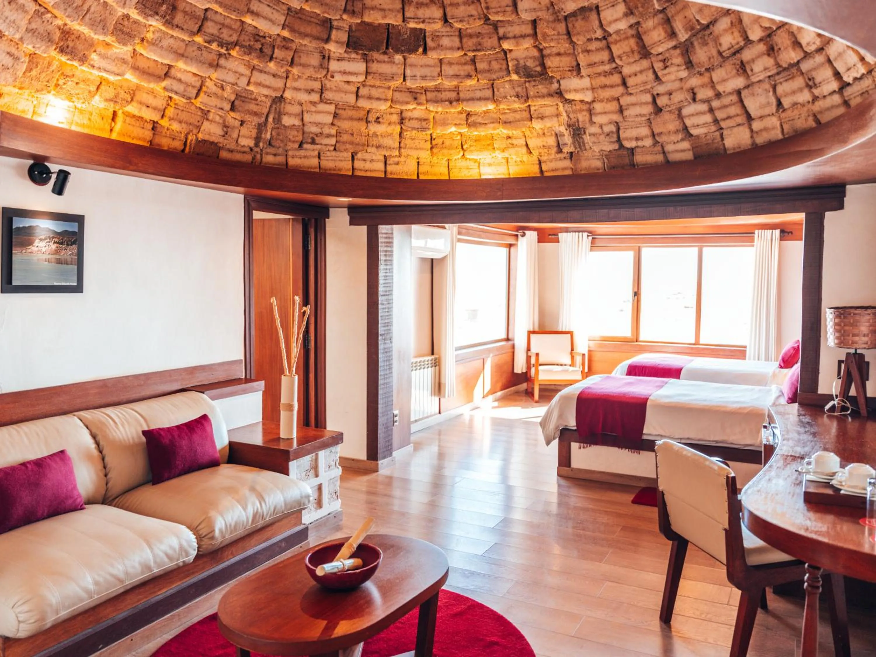 Living room, Bed in Hotel Palacio de Sal