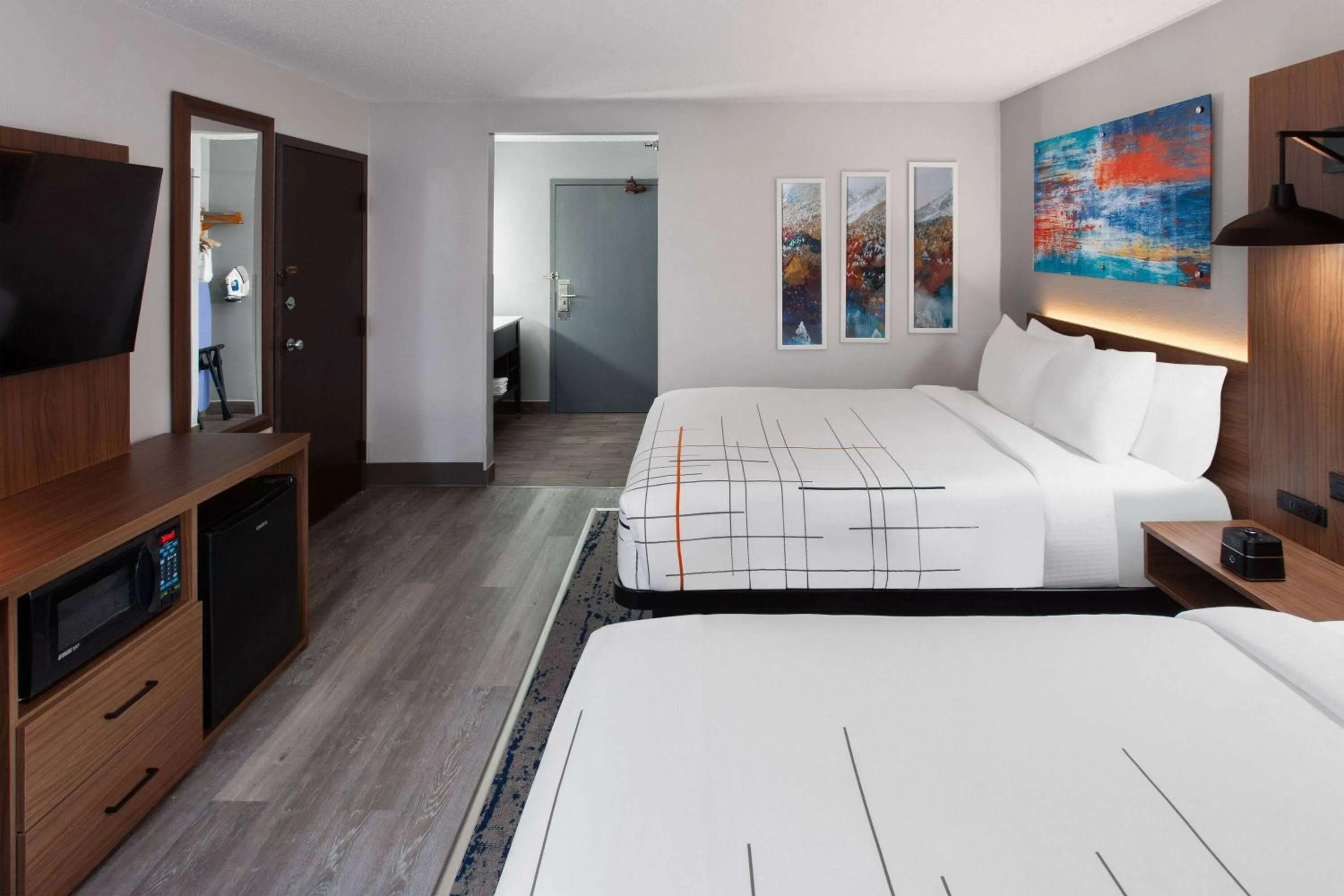 Bed in La Quinta Inn by Wyndham Wausau