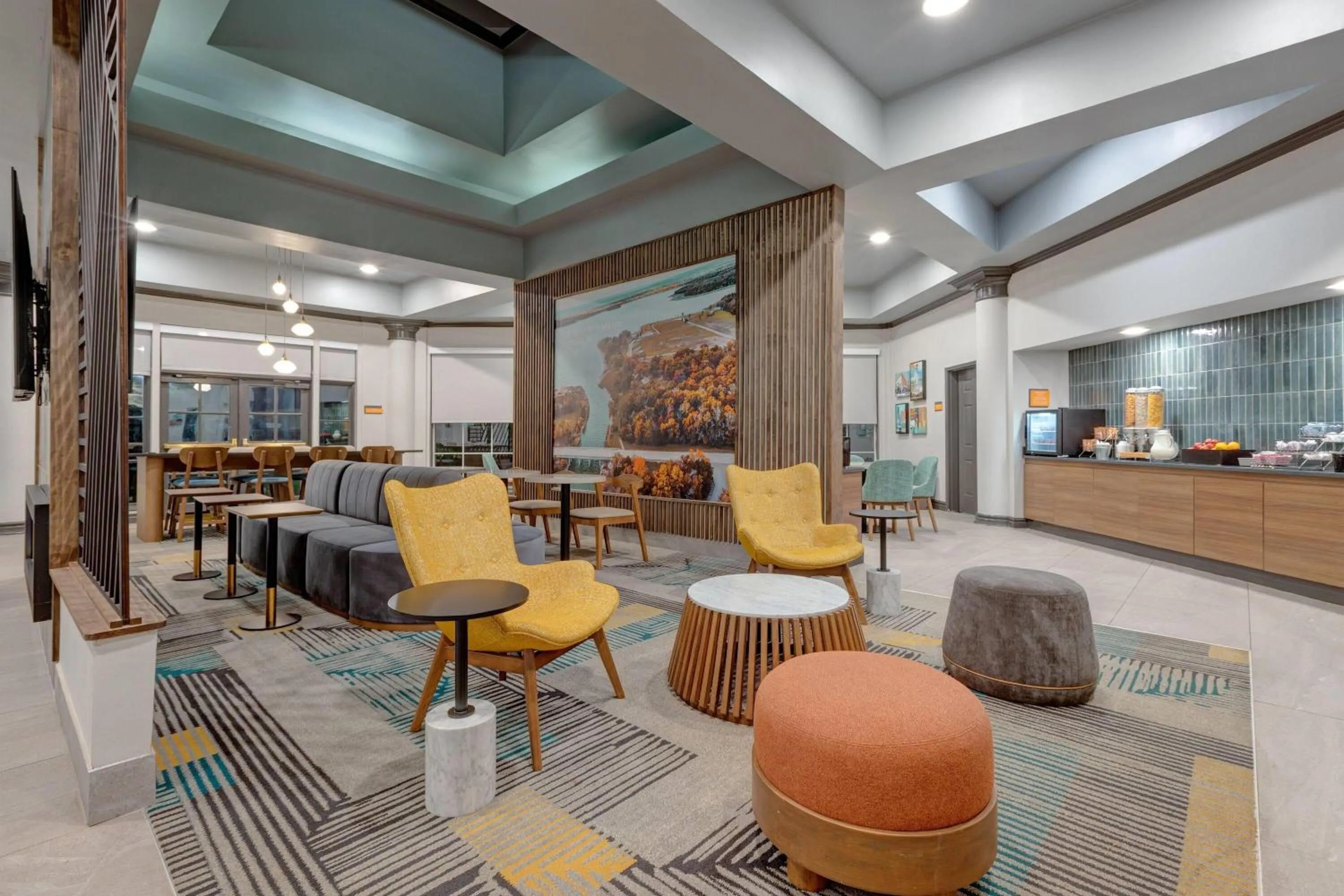 Lobby or reception in La Quinta by Wyndham Sherman
