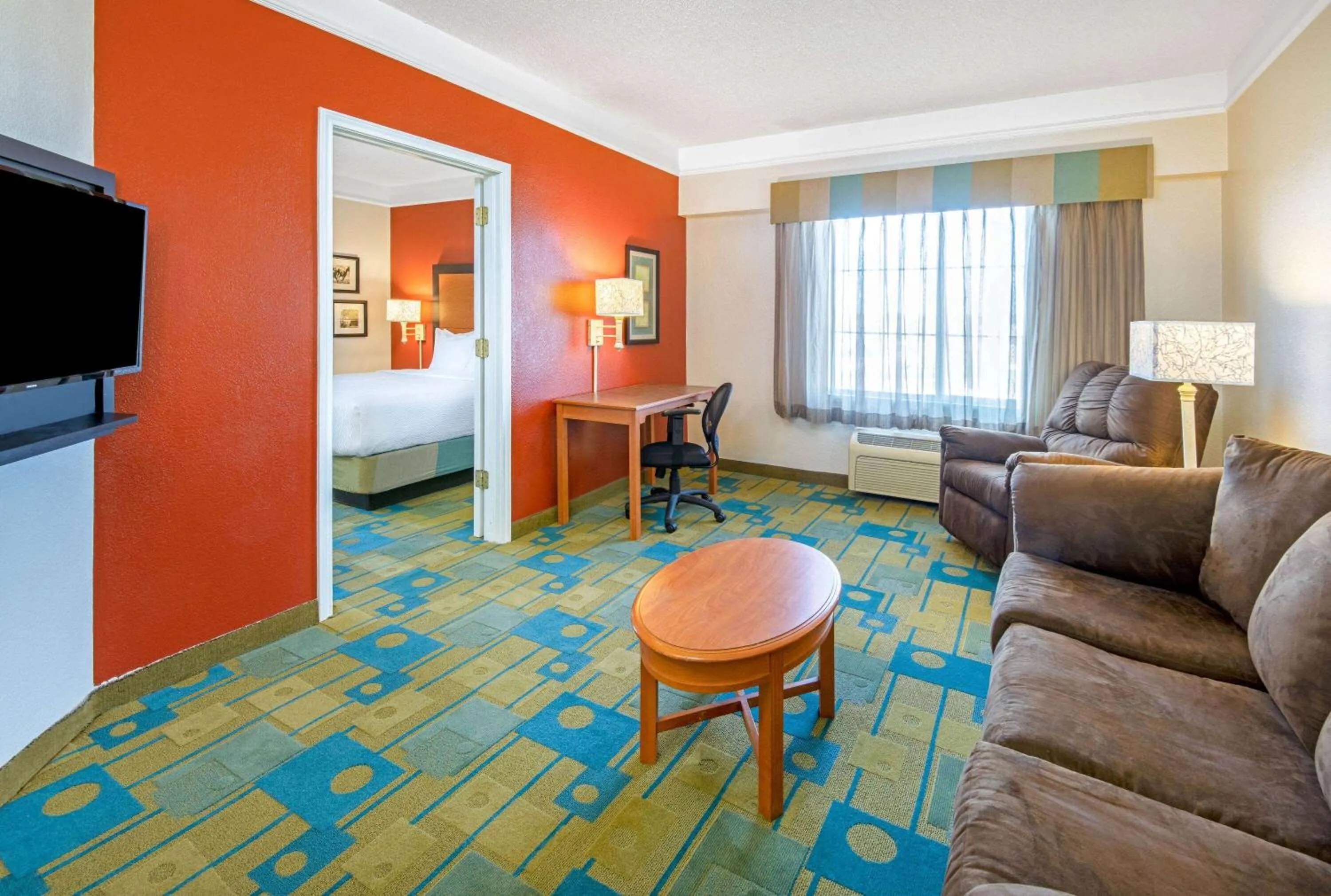 King Suite - Non-Smoking in La Quinta by Wyndham Sherman