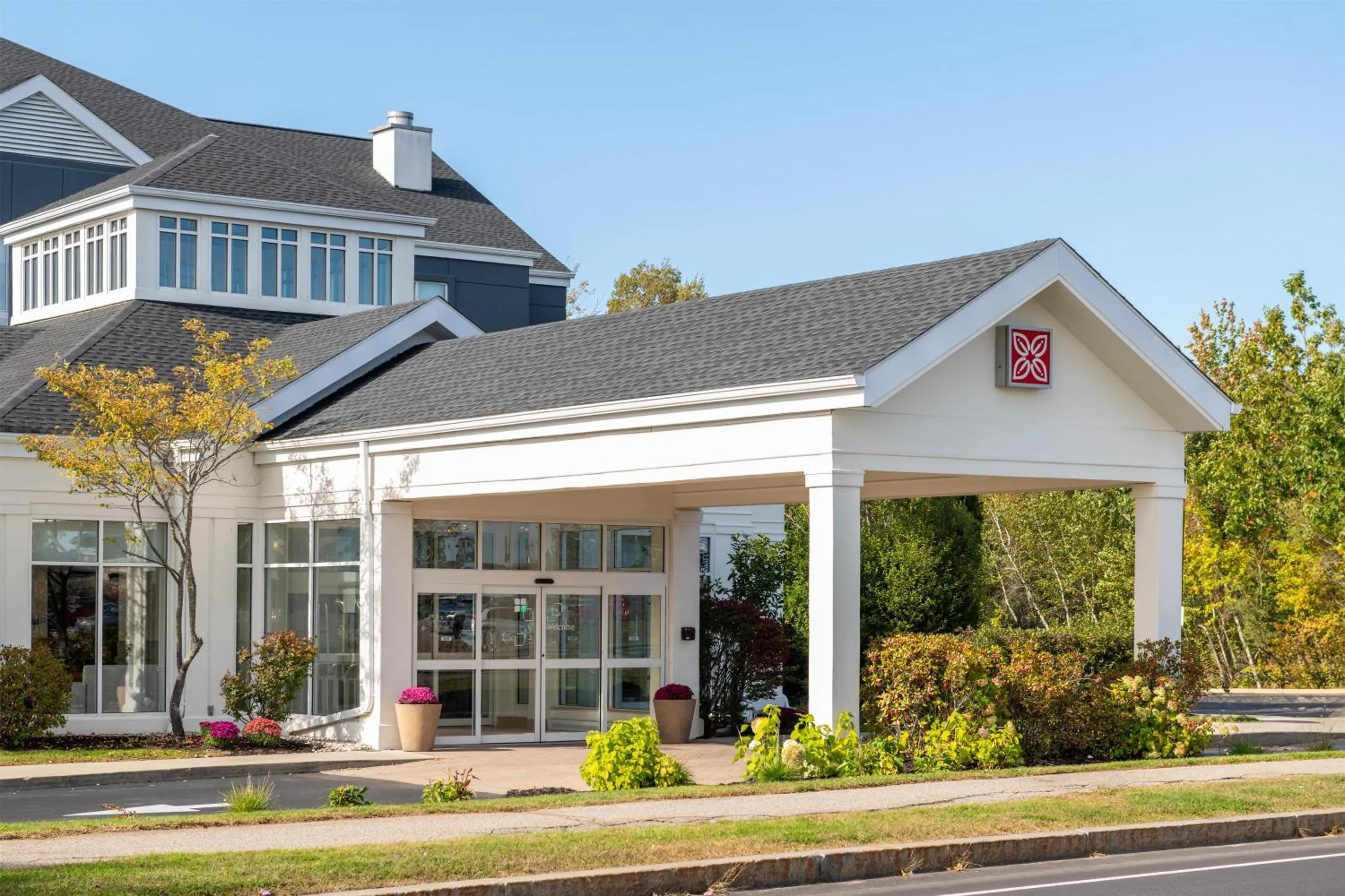 Property building in Hilton Garden Inn Portland Airport