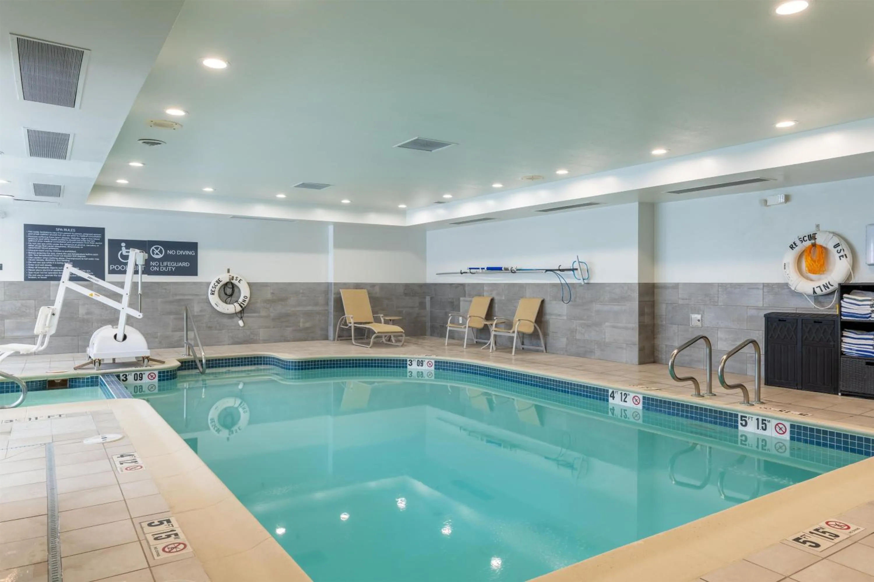 Pool view in Hilton Garden Inn Portland Airport