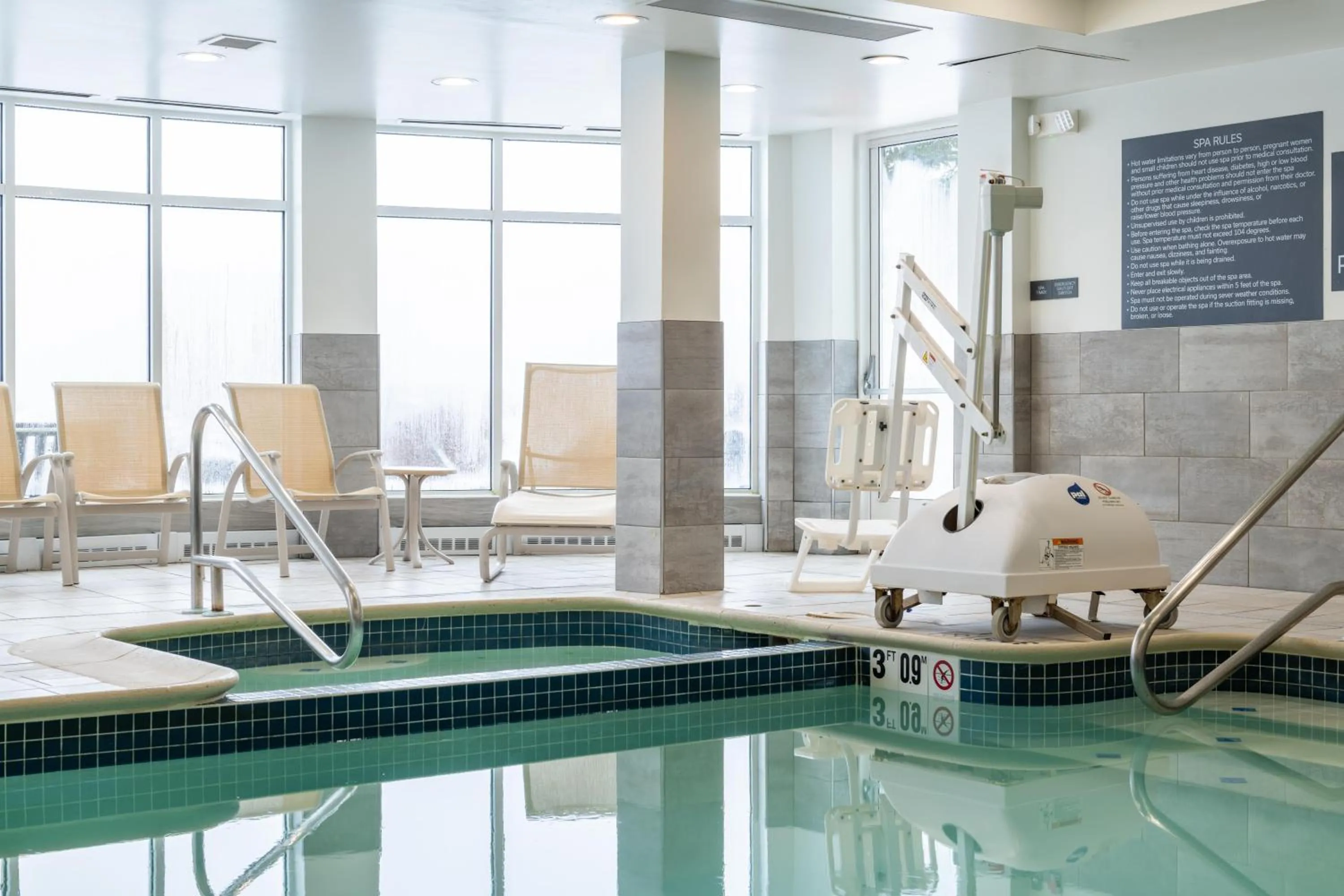 Pool view in Hilton Garden Inn Portland Airport