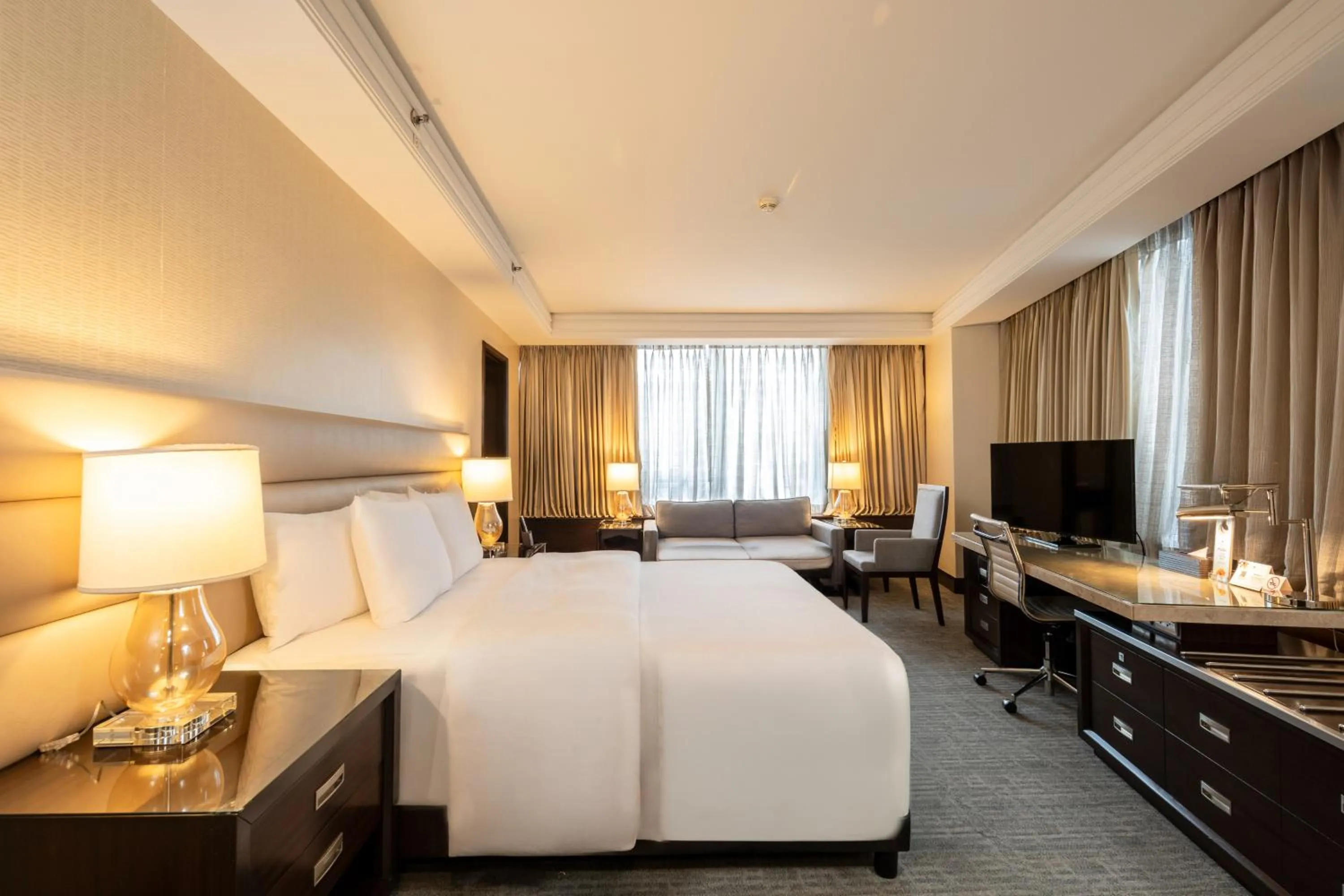 Bed in Quest Plus Filinvest City Manila