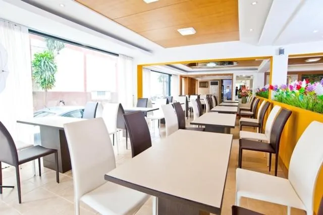 Siam Paradise Entertainment Complex