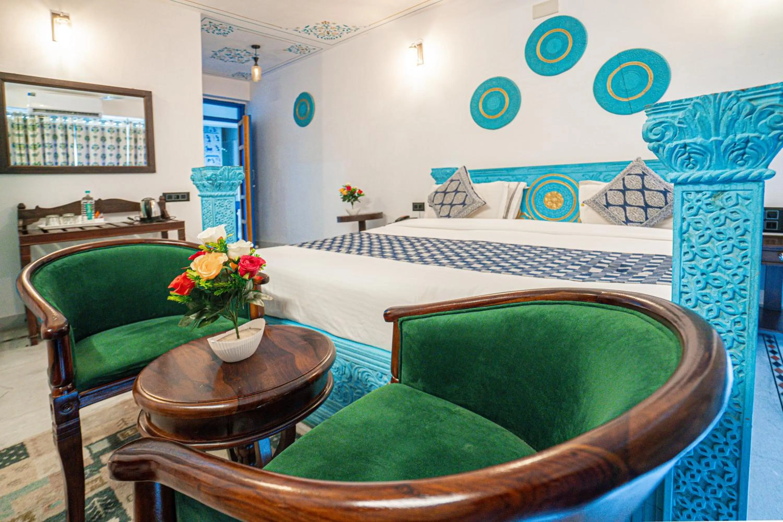 Bed in The Lake View Hotel- On Lake Pichola