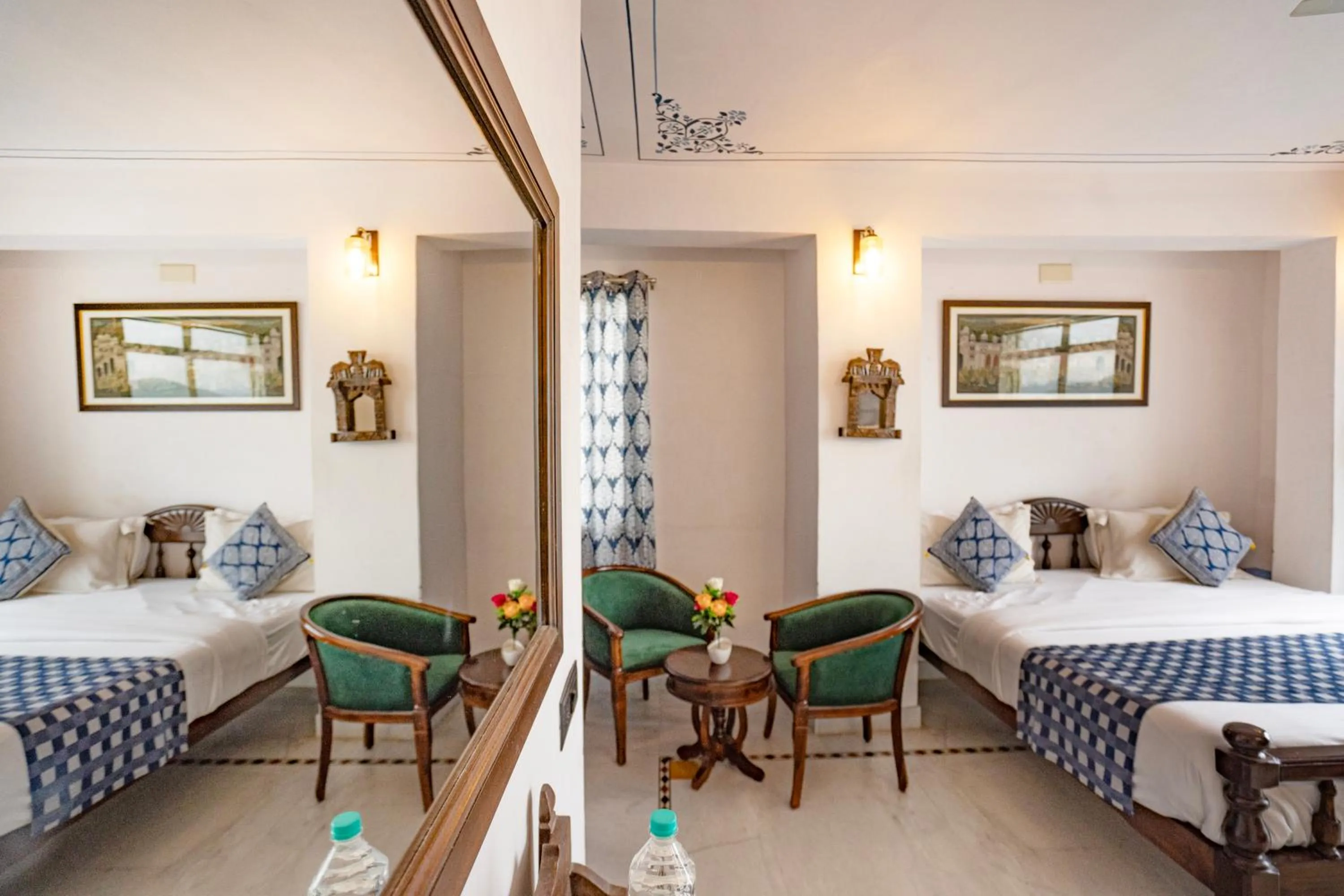 Bed in The Lake View Hotel- On Lake Pichola