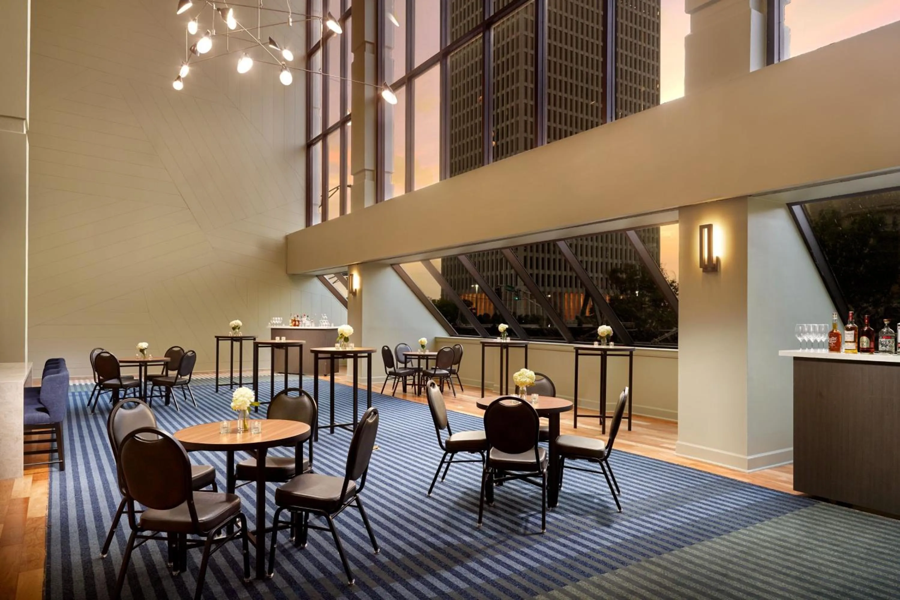 Lounge or bar in Sheraton Grand Nashville Downtown