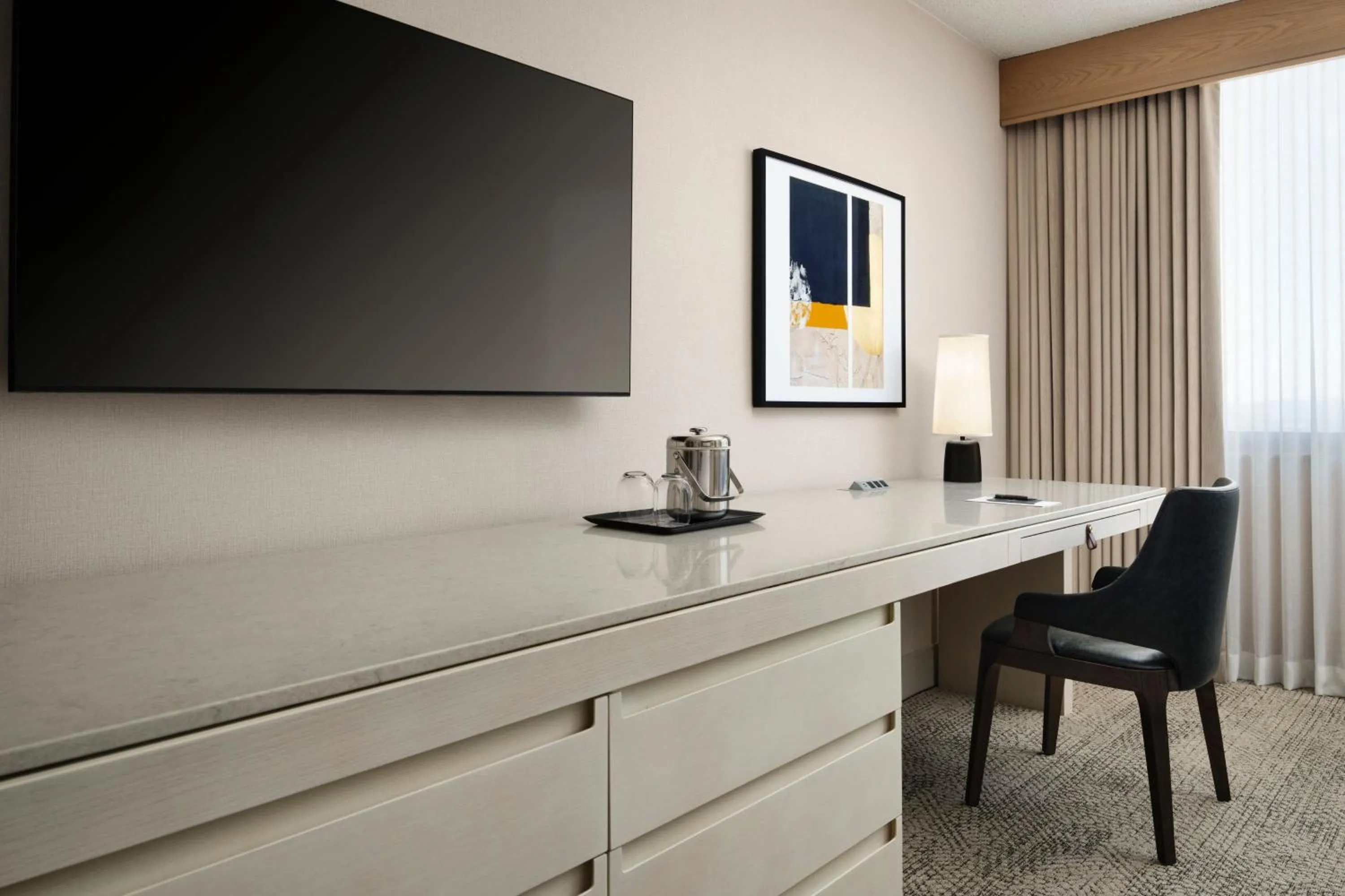 Photo of the whole room in Sheraton Grand Nashville Downtown