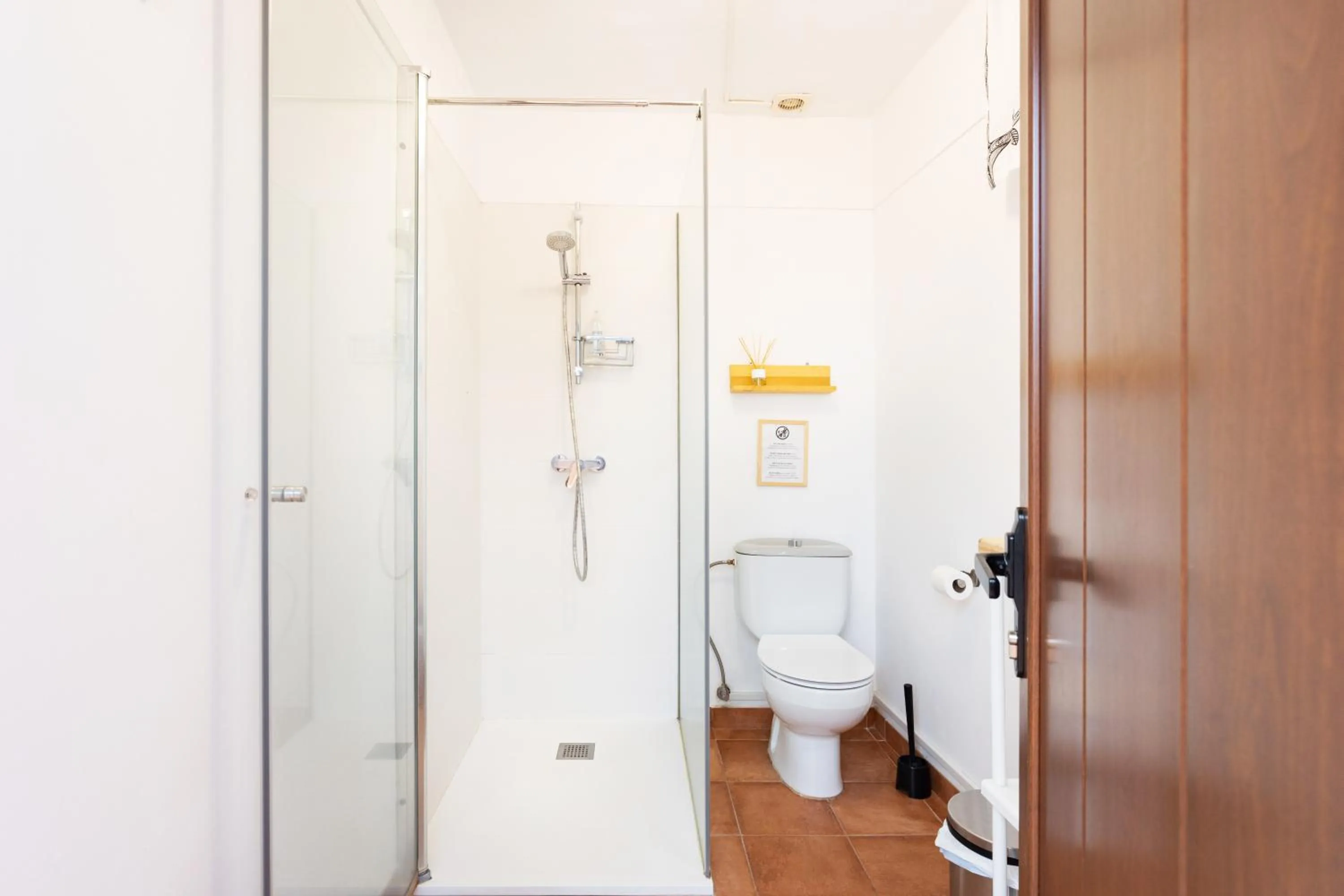 Shower in Tabaiba Guesthouse