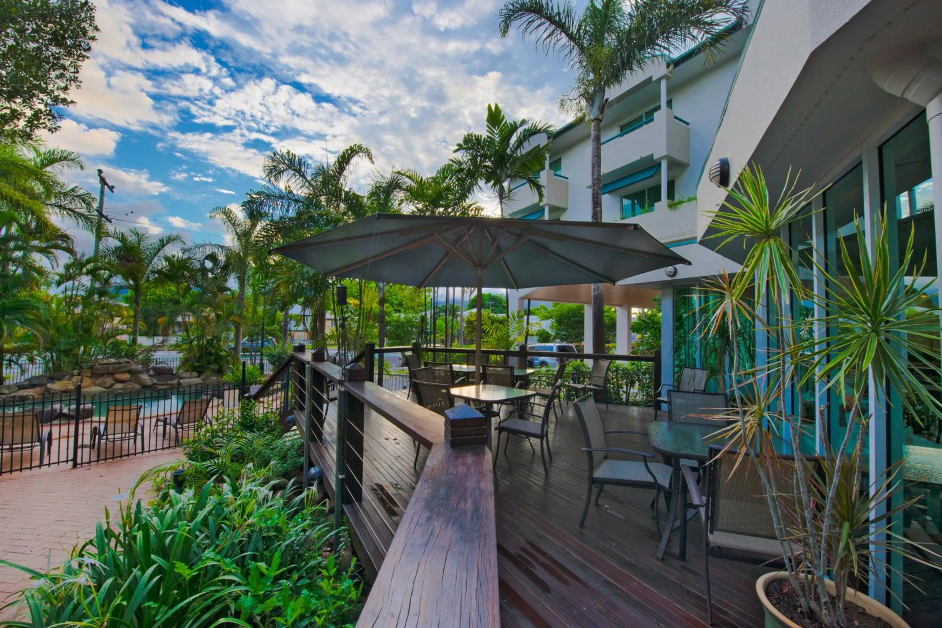 Patio in Cairns Sheridan Hotel
