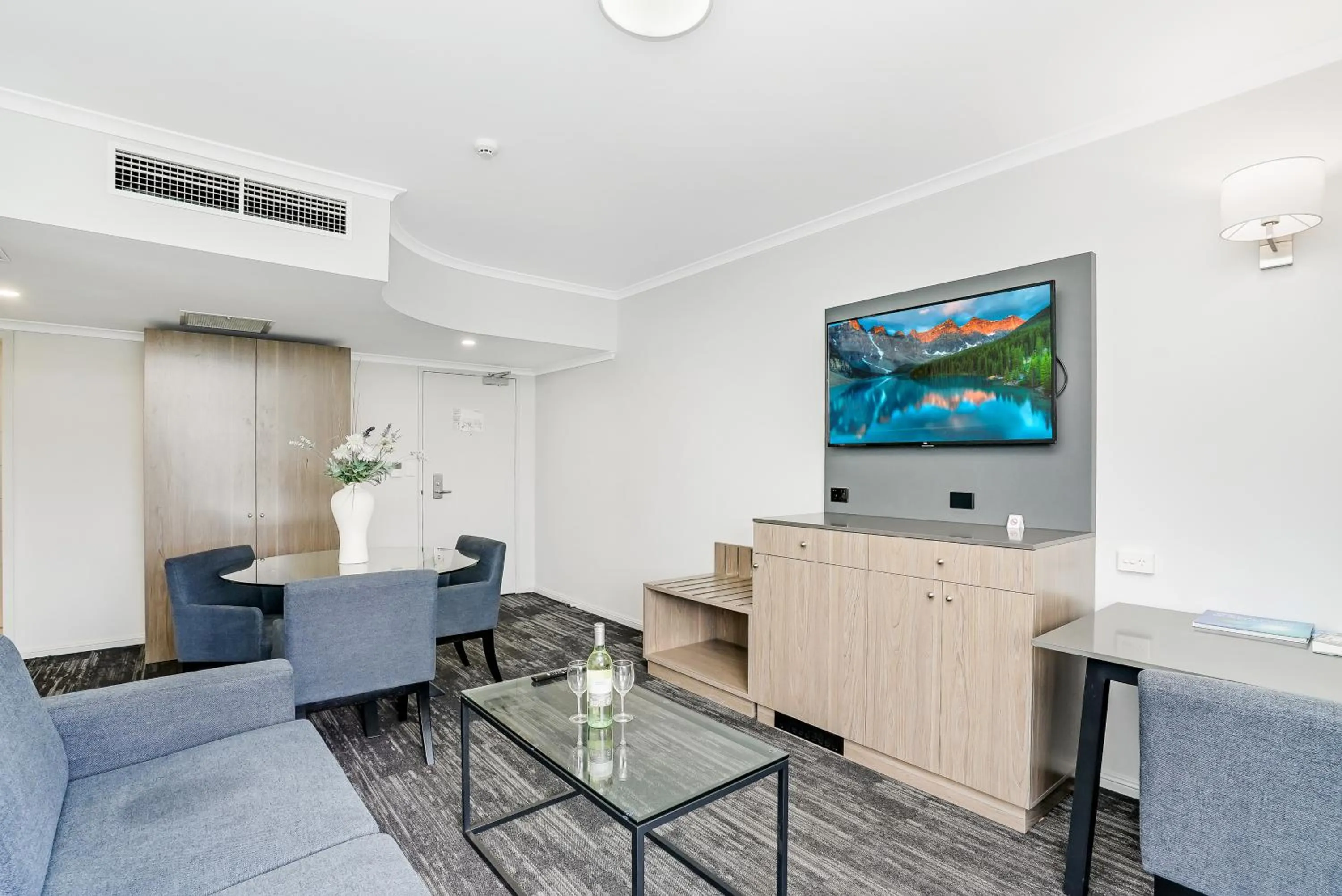 Living room in Cairns Sheridan Hotel