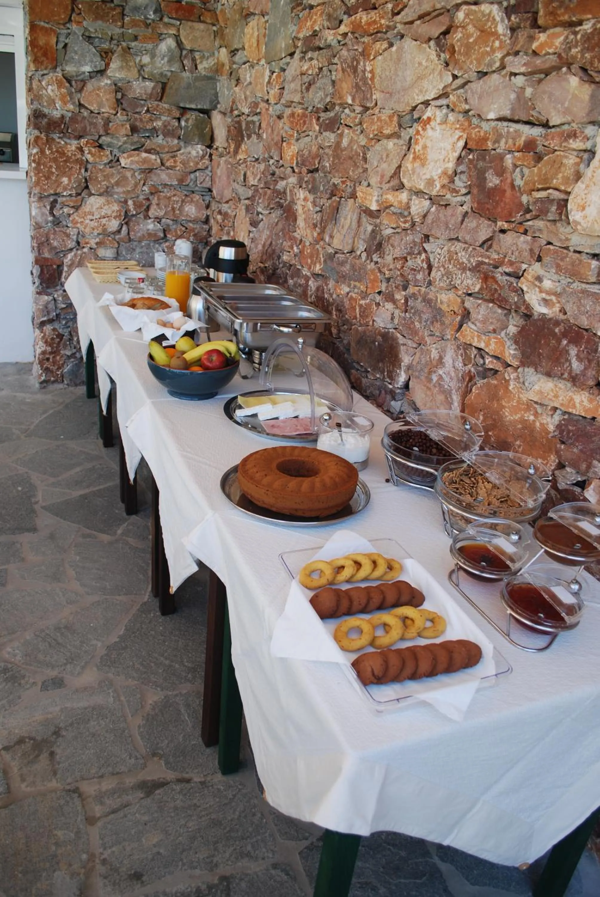 Restaurant/places to eat in Xerolithia