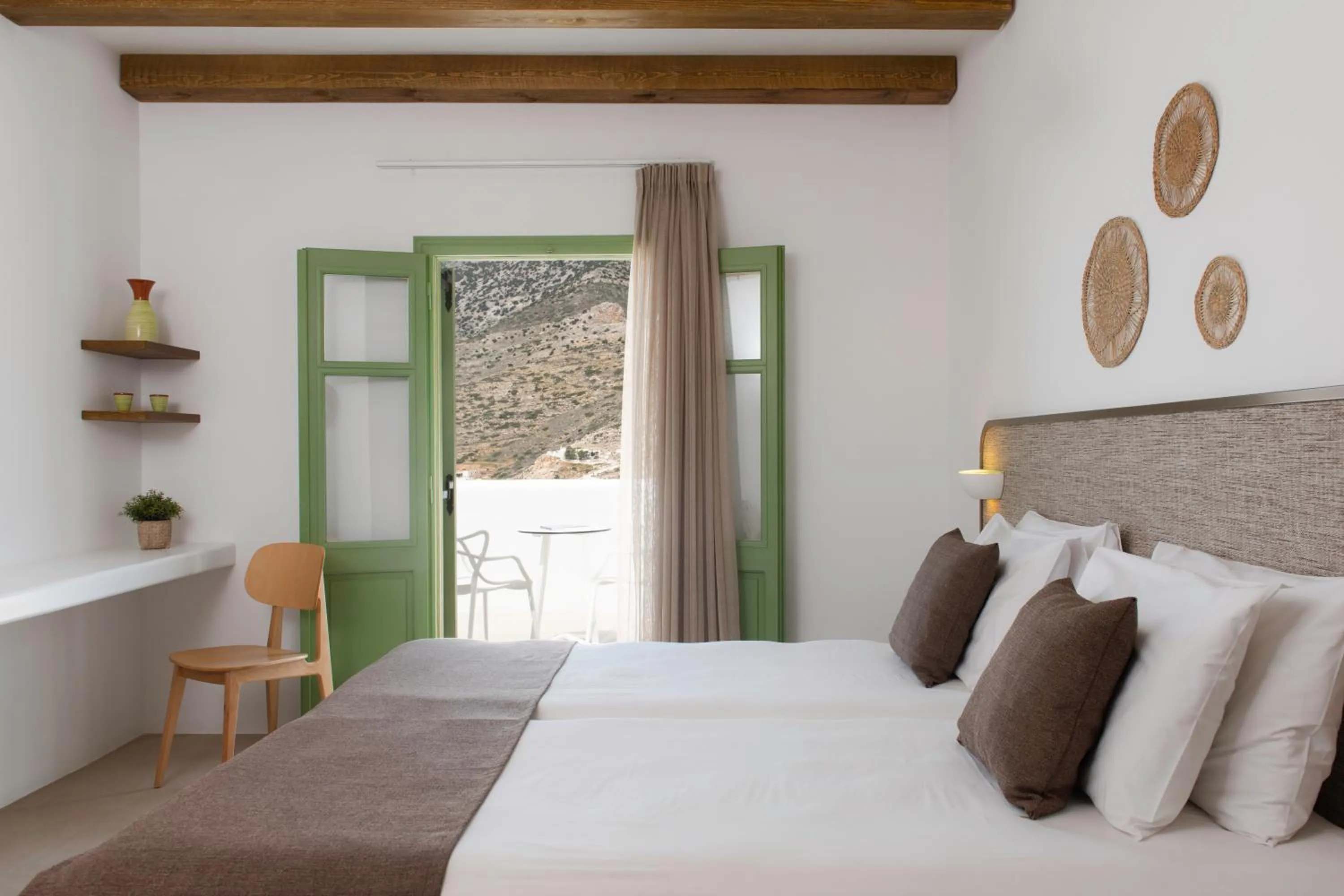 Bedroom, Bed in Xerolithia