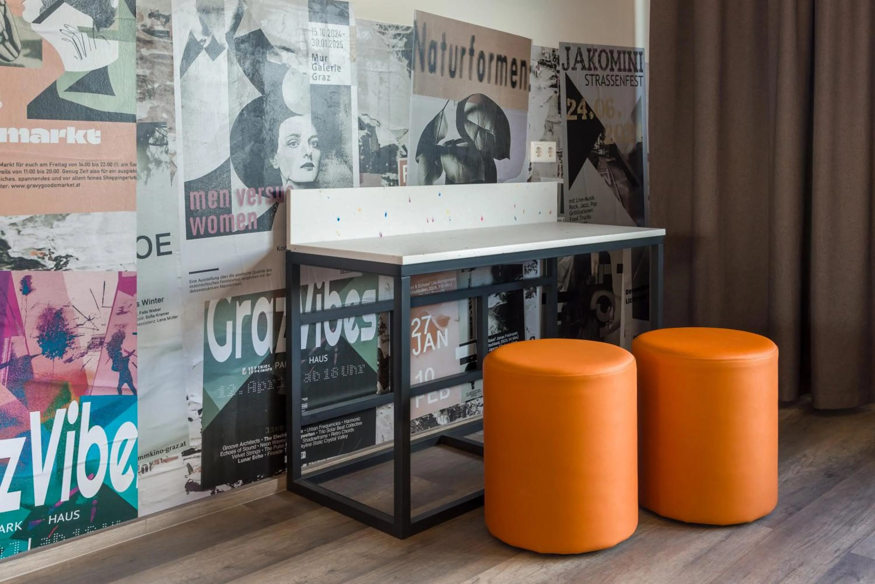 Seating area in a&o Graz Hauptbahnhof