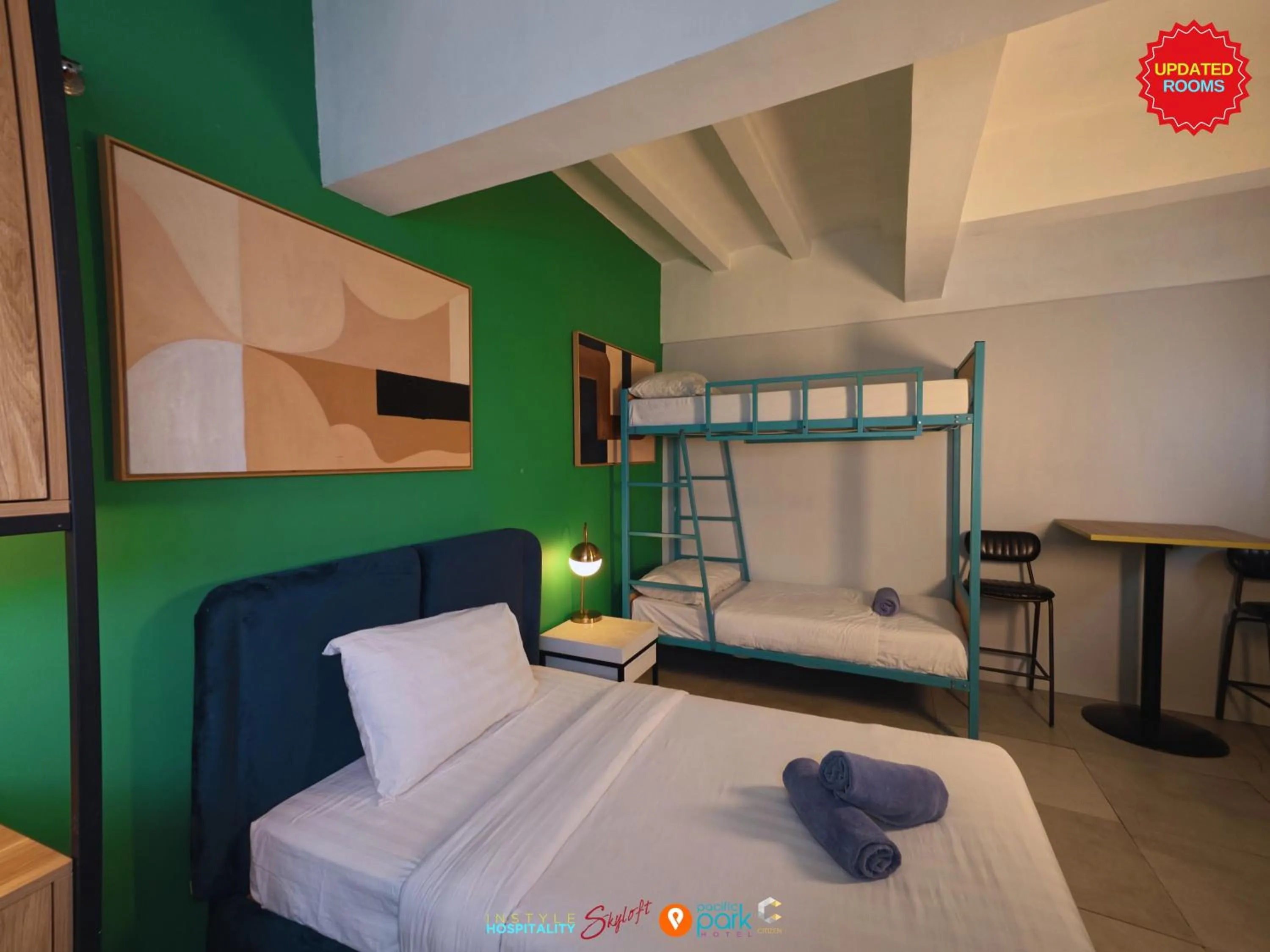 Bedroom, Bed in Citizen Hotel