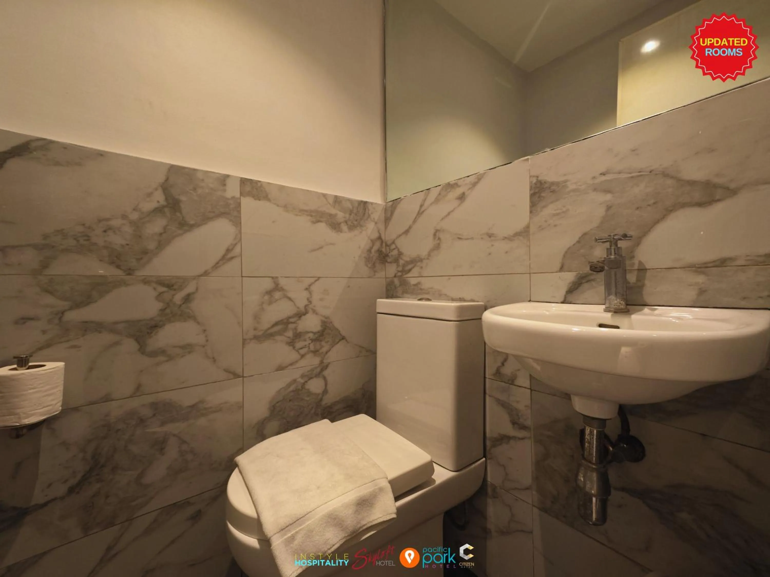 Bathroom in Citizen Hotel